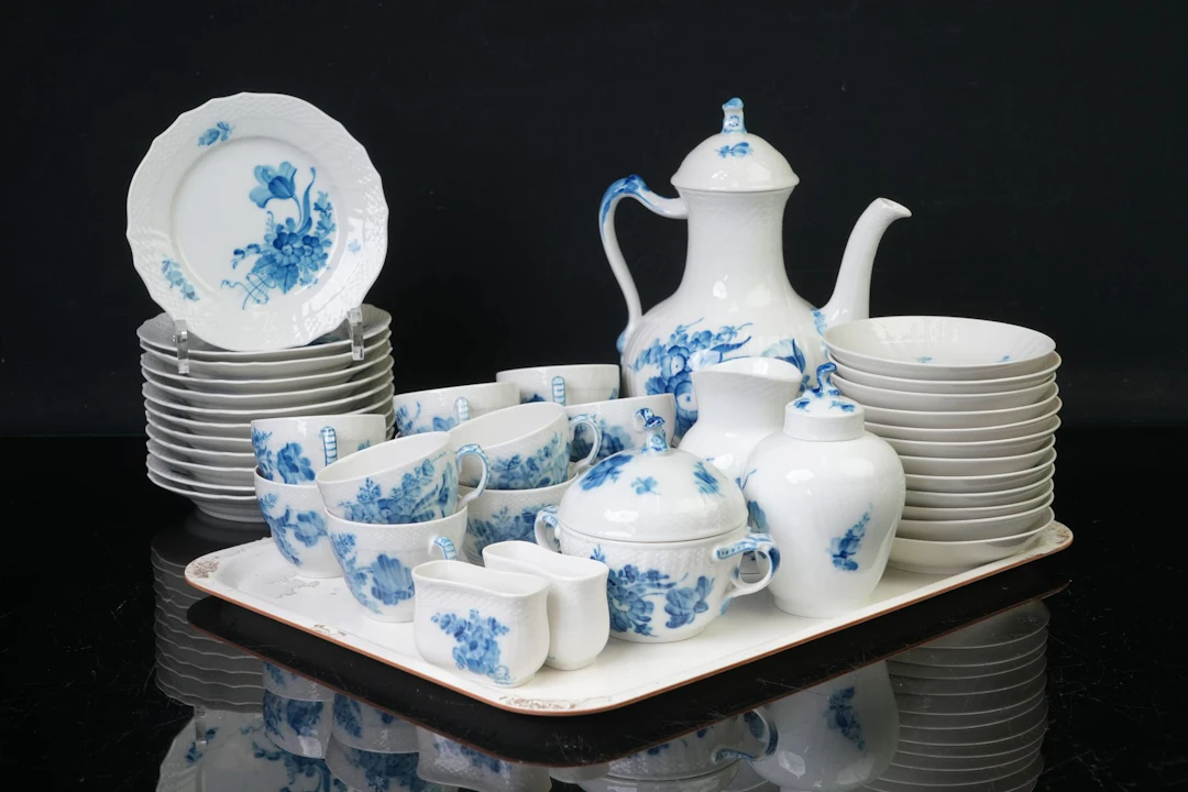 KAFFESERVIS, för 12 personer, "Blå blomst", Royal Copenhagen