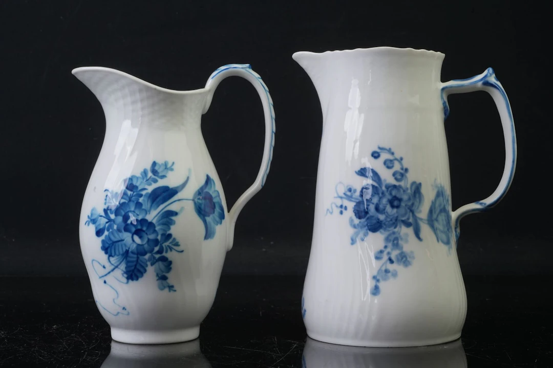 KANNOR, 2 st, "Blå blomst", Royal Copenhagen