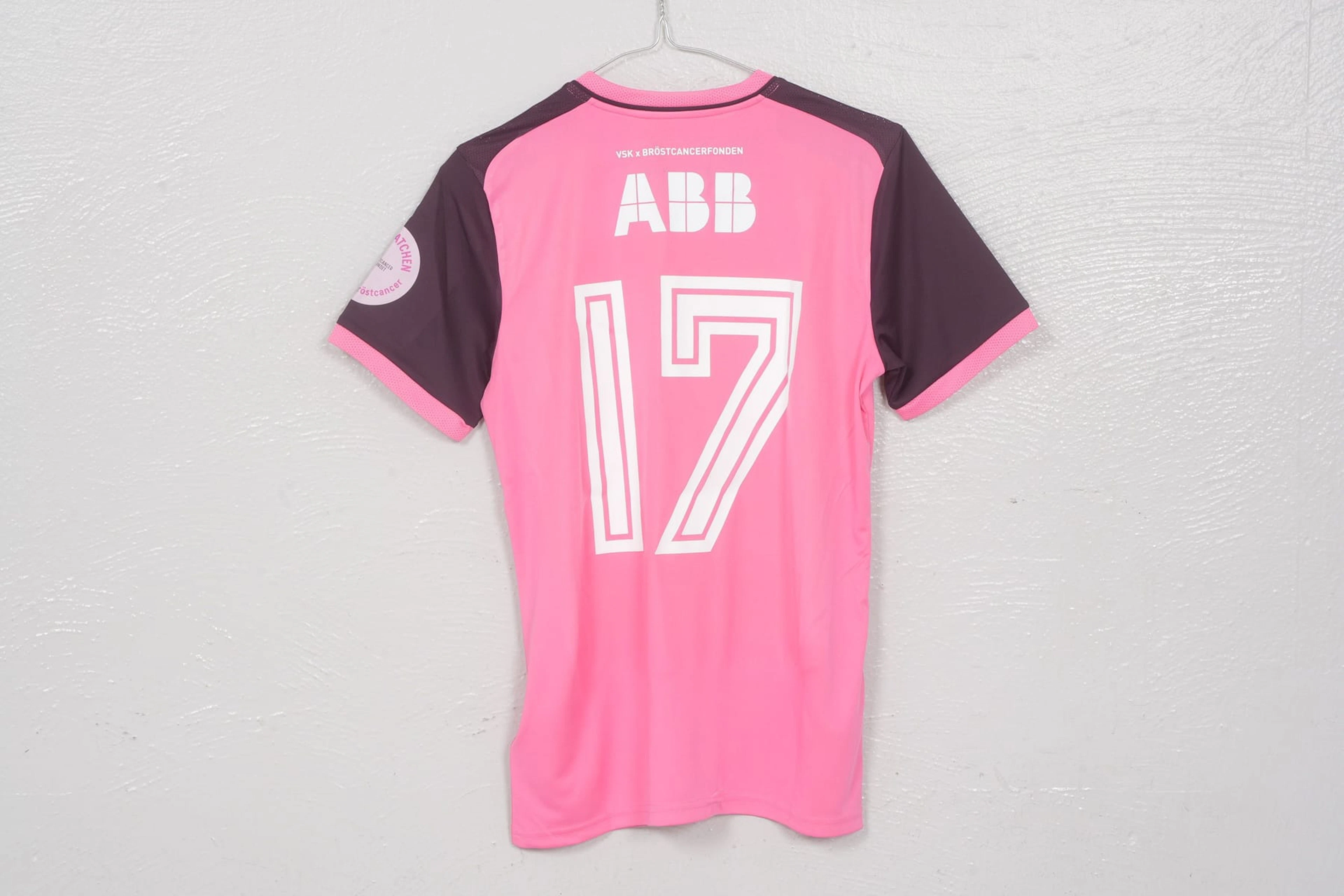 LINN NIEMELÄ, matchtröja, (S), "Rosa matchen", VSK Fotboll, 2026