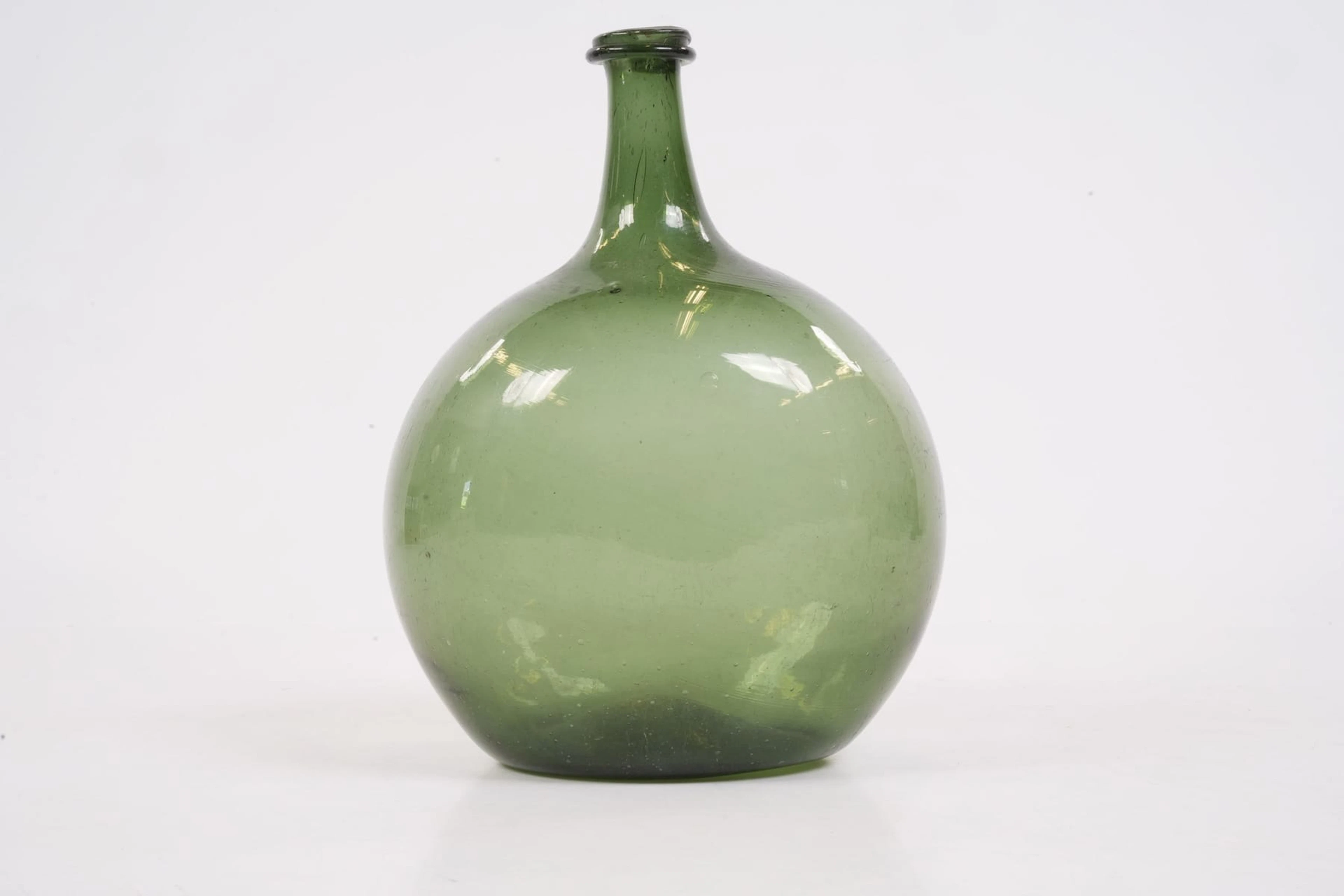 FLASKA, grön glasmassa, 1700/1800-tal