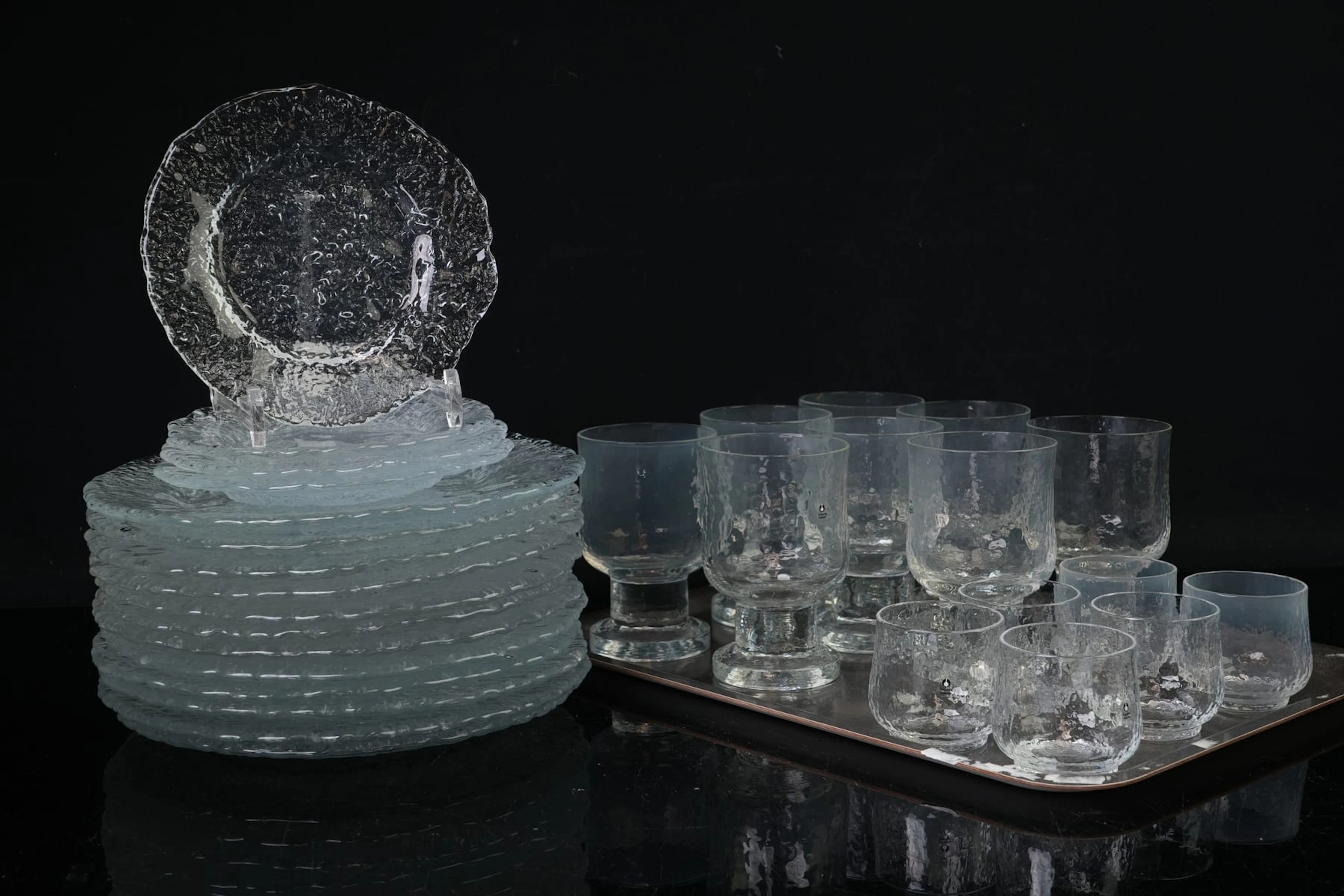 UNO WESTERBERG, glasservisdelar, 30 delar, "Rondola", samt "Korall", Pukeberg