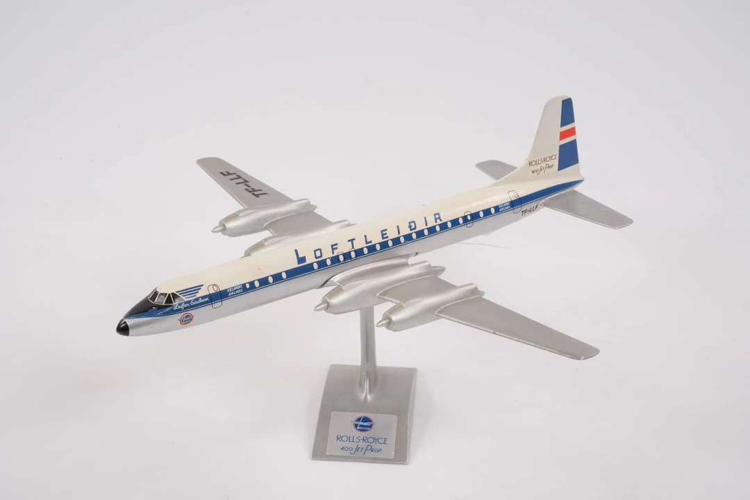 MODELLFLYGPLAN, metall, Canadair CL-44, Loftleidir, Icelandic Airlines