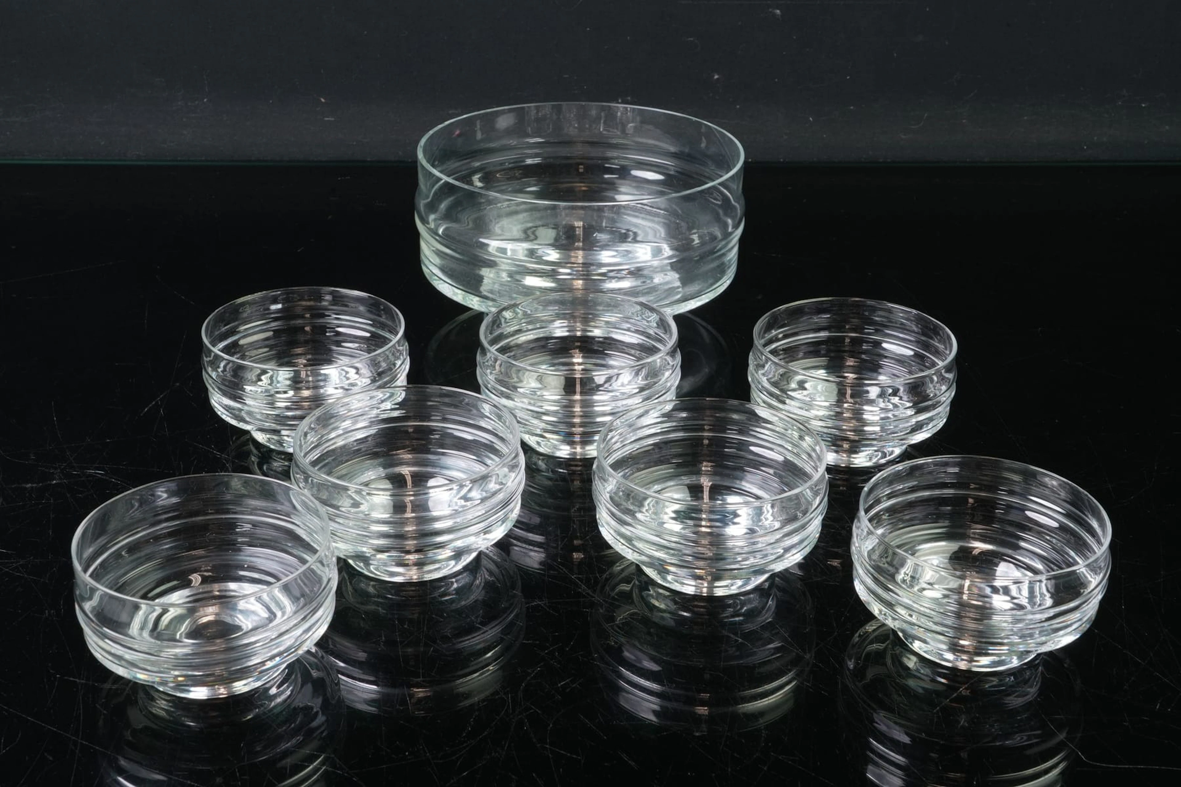 TIMO SARPANEVA (1926-2006) dessertskålar, 7 st, samt skål, "Droppring", Iittala