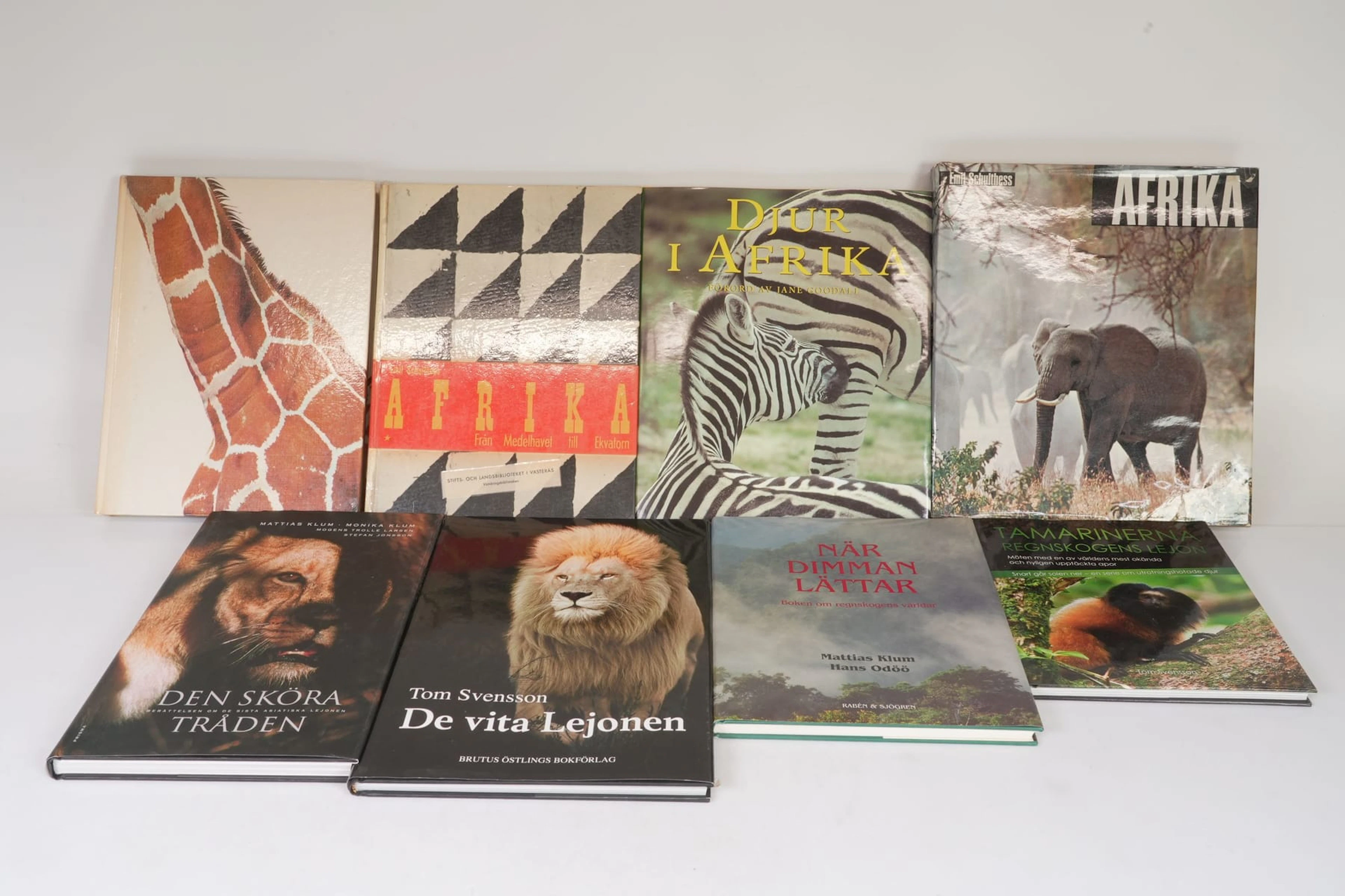 BÖCKER, 8 st, bl.a. Djur i Afrika, Naturens paradis, De vita Lejonen