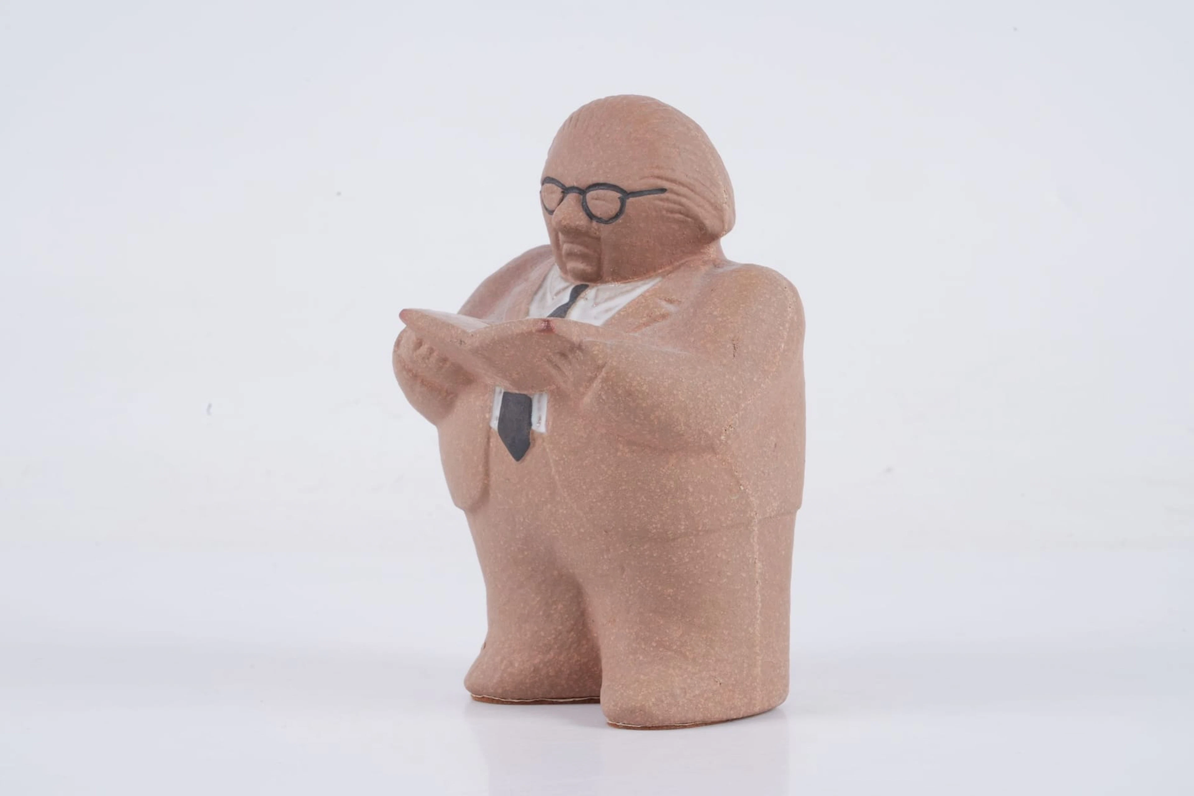 LISA LARSON (1931-2024), figurin/sparbössa, Gunnar Sträng, Gustavsberg