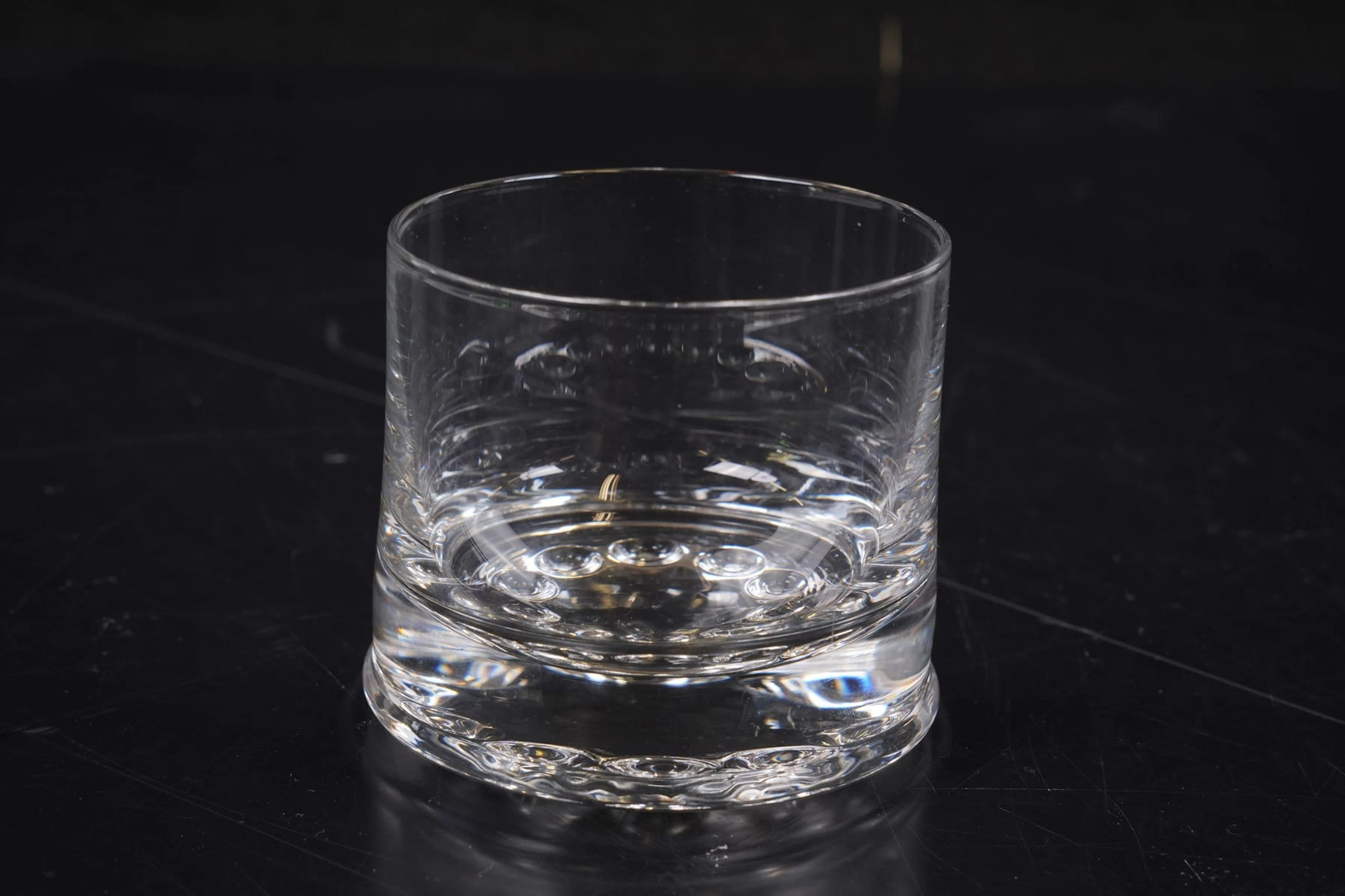 TIMO SARPANEVA (1926-2006), whiskeyglas, 11 st, samt likörglas, 2
