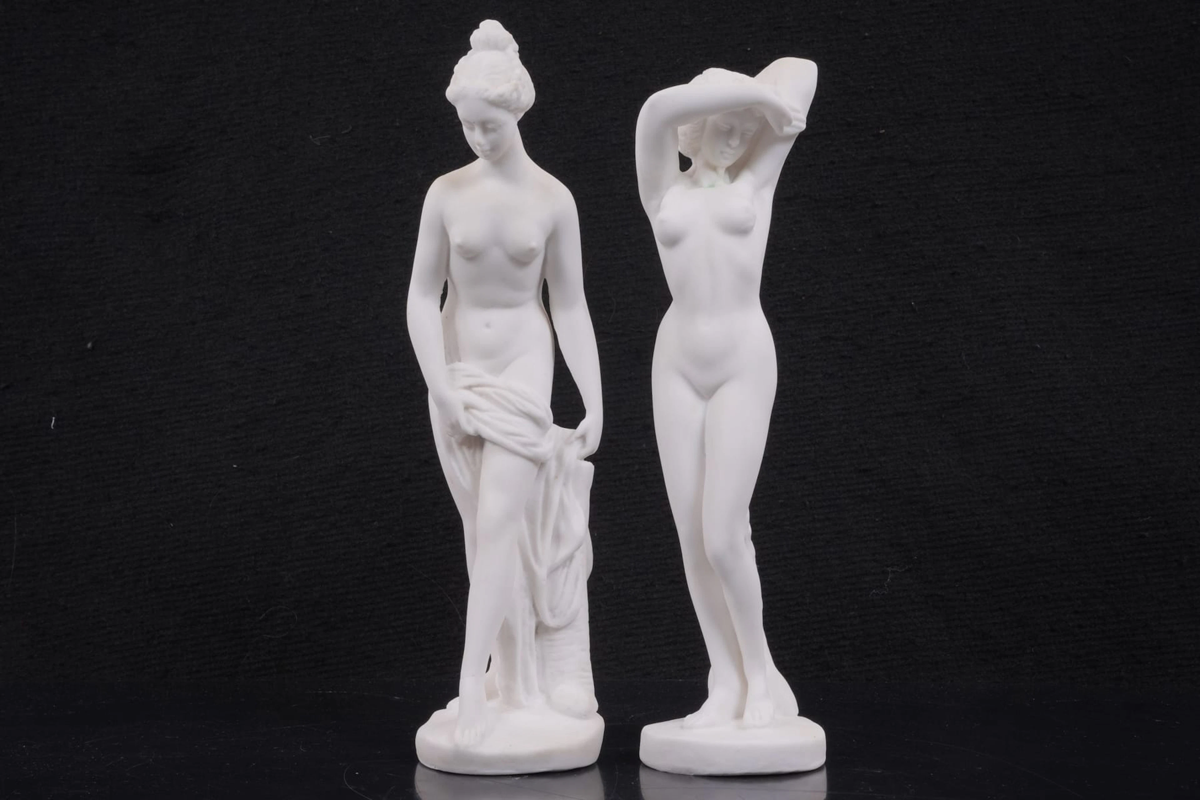 FIGURINER, 2 st, parian, 1900-tal