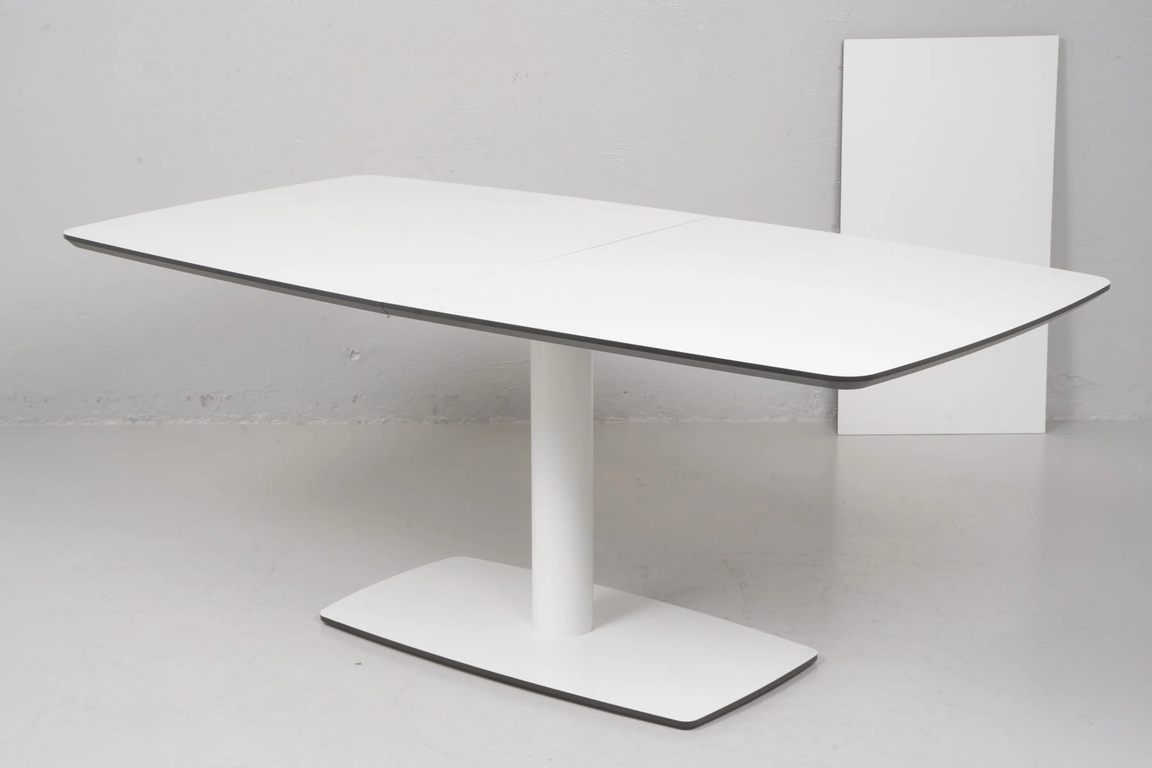GLISMAND & RÜDIGER, matbord, "DT20", Bolia, Danmark