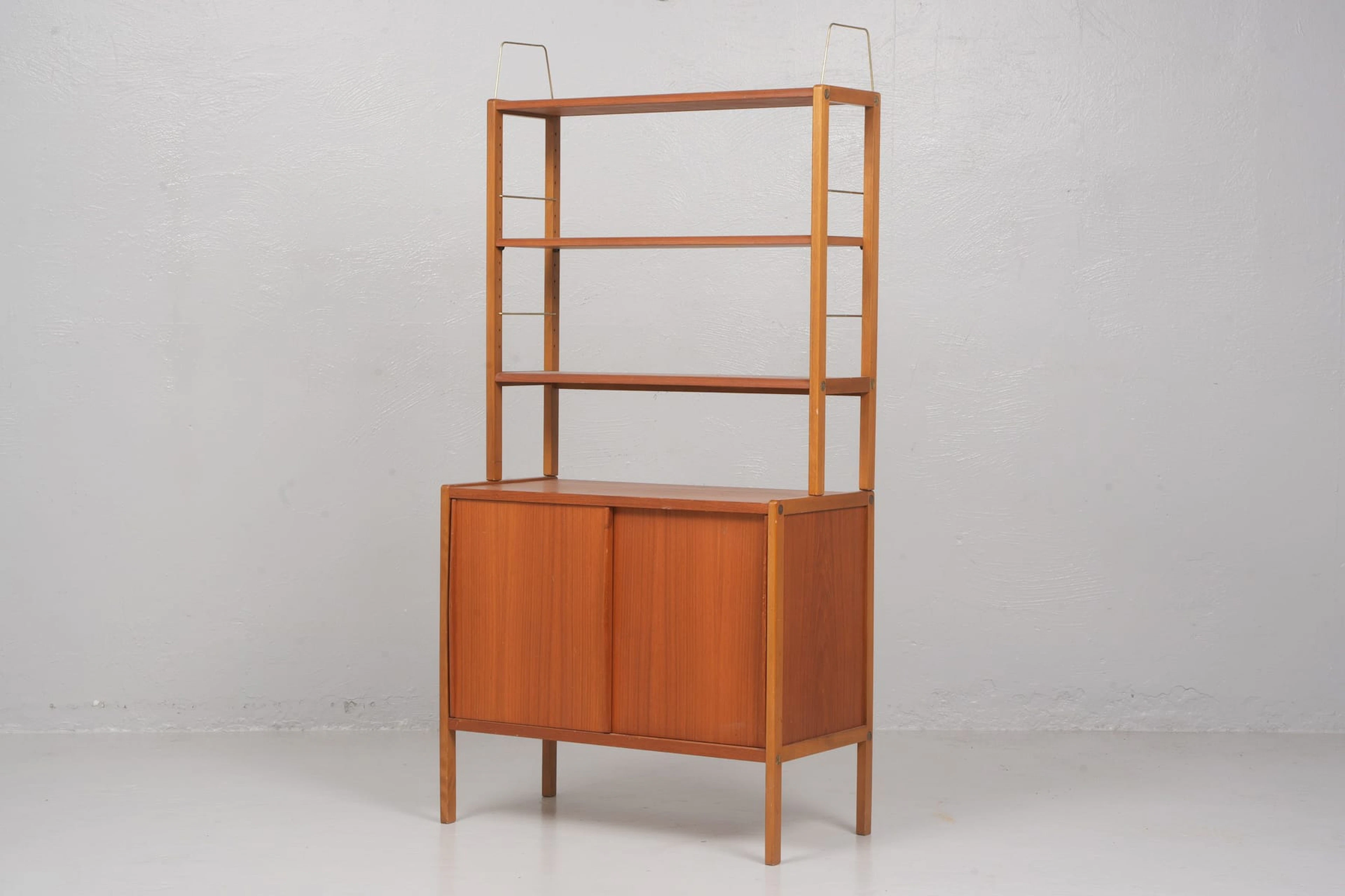 BERTIL FRIDHAGEN (1905-1993), bokhylla med underskåp, "Variett", teak