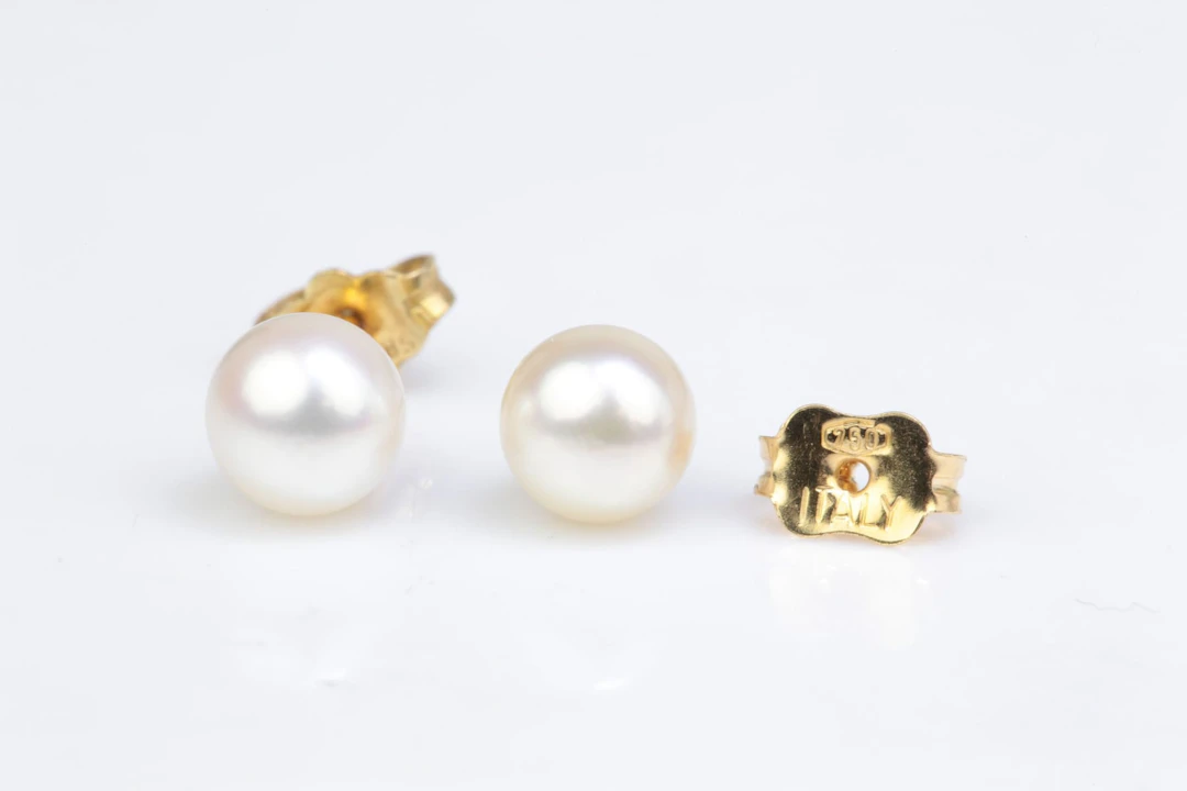 ÖRHÄNGEN, ett par, med odlade pärlor, guld, 14 k, ca 0,91 g, samt