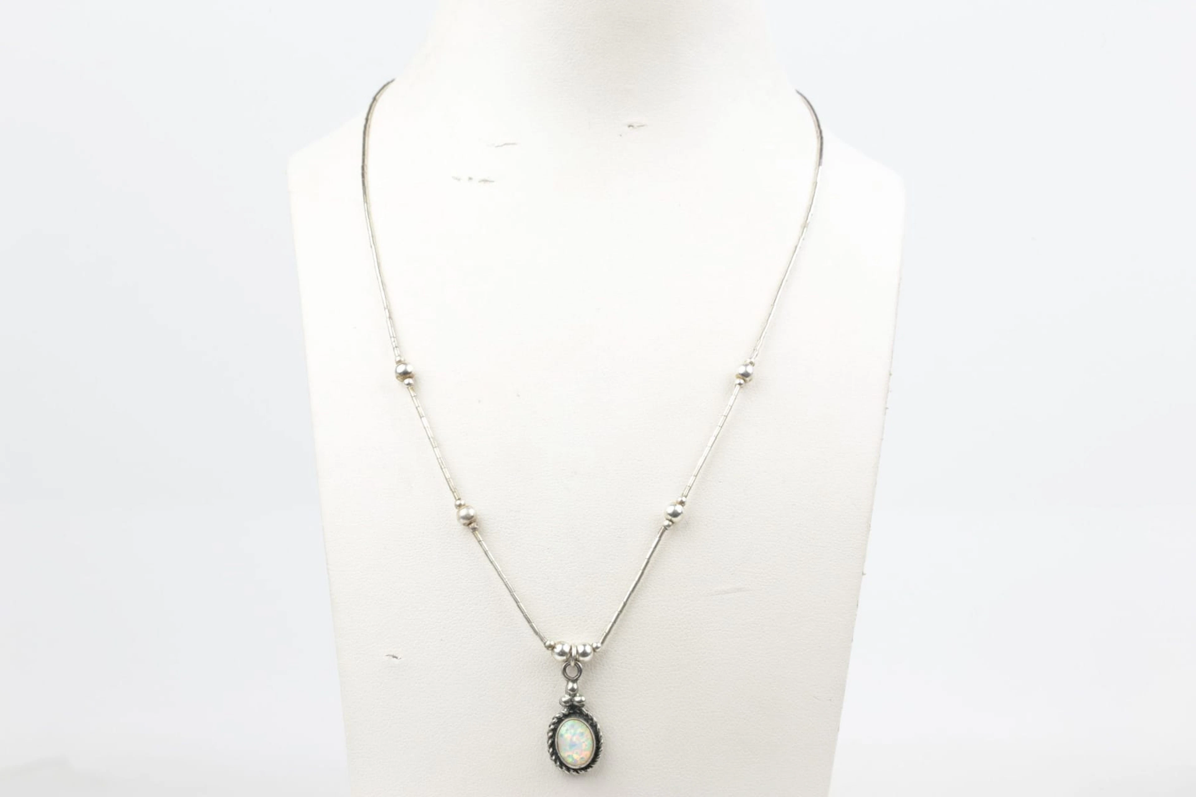 COLLIER med opal, silver