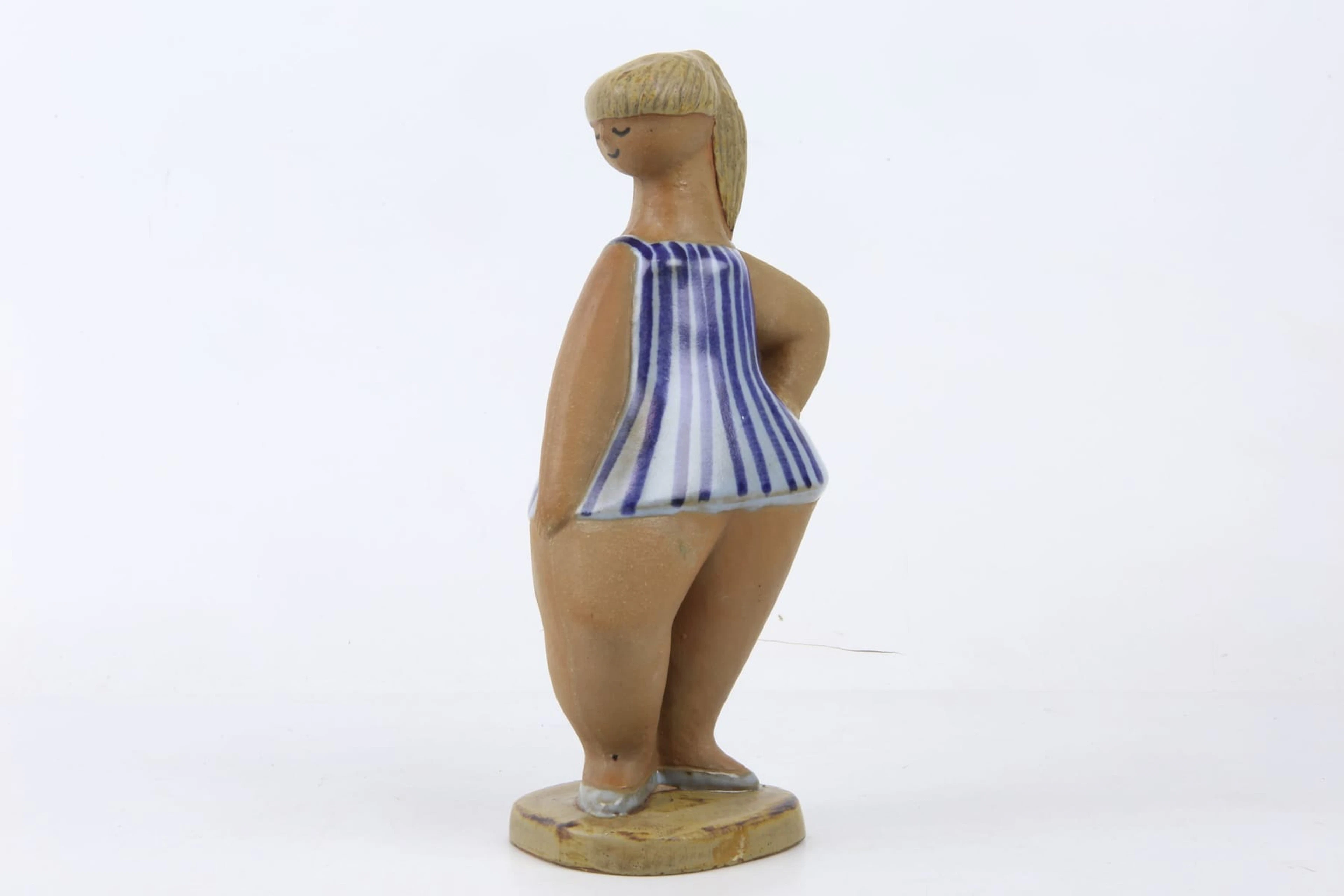 LISA LARSON (1931-2024), figurin, "Dora", ur serien ABC-flickor, Gustavsberg