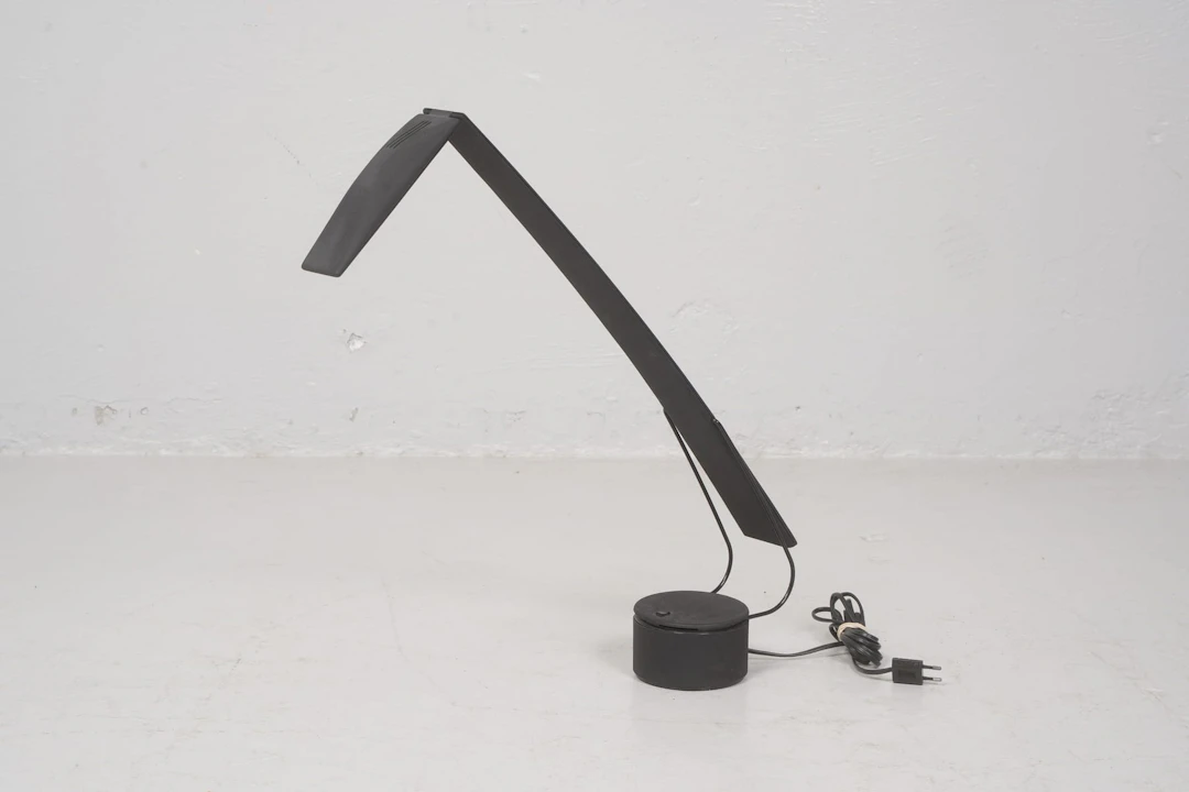 MARIO BARBAGLIA och MARCO COLOMBO, skrivbordslampa, "Dove", PAF Studio
