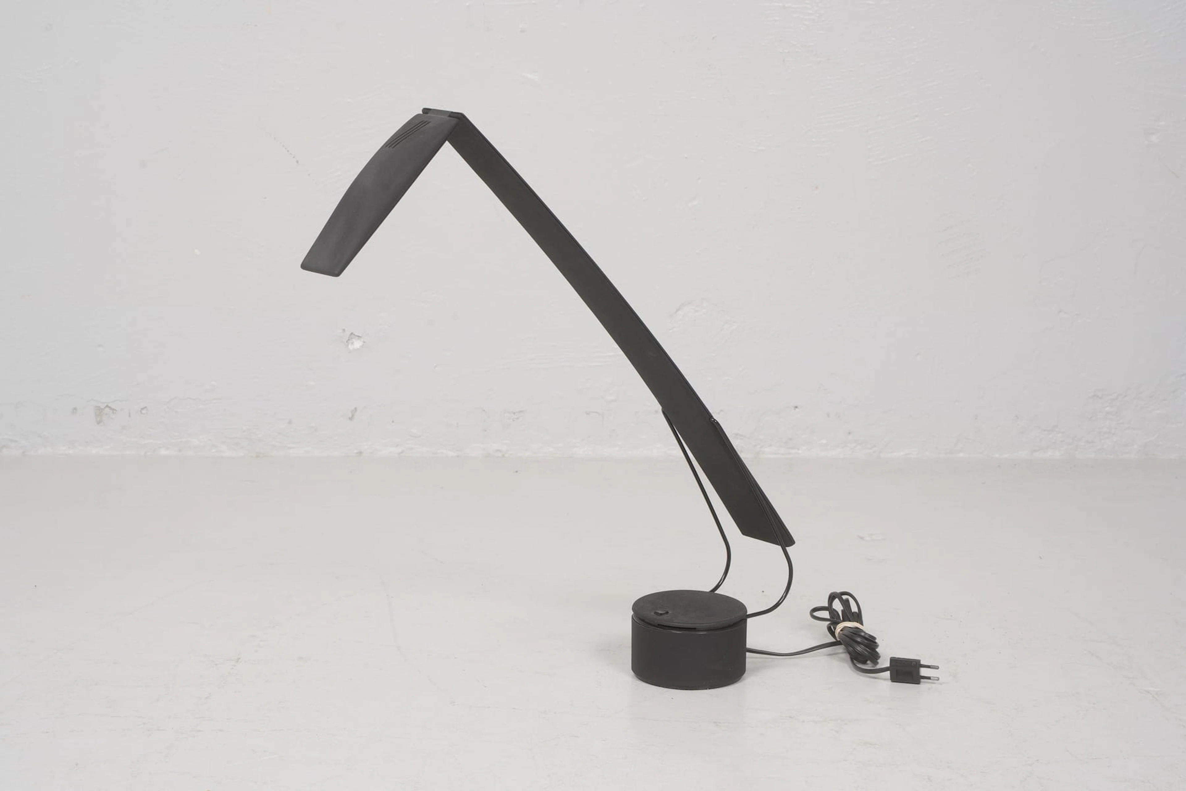 MARIO BARBAGLIA och MARCO COLOMBO, skrivbordslampa, "Dove", PAF Studio