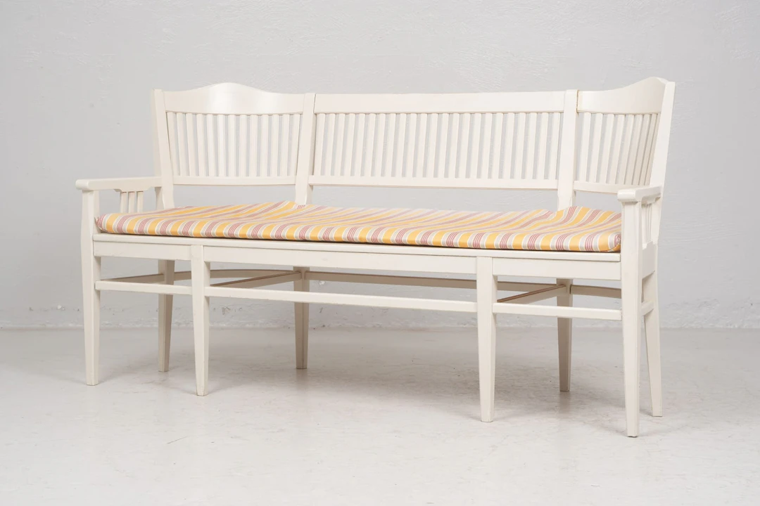 TAGE ZICKERMAN (1860-1950), soffa, vitmålad, jugend (ca 1895-1920)