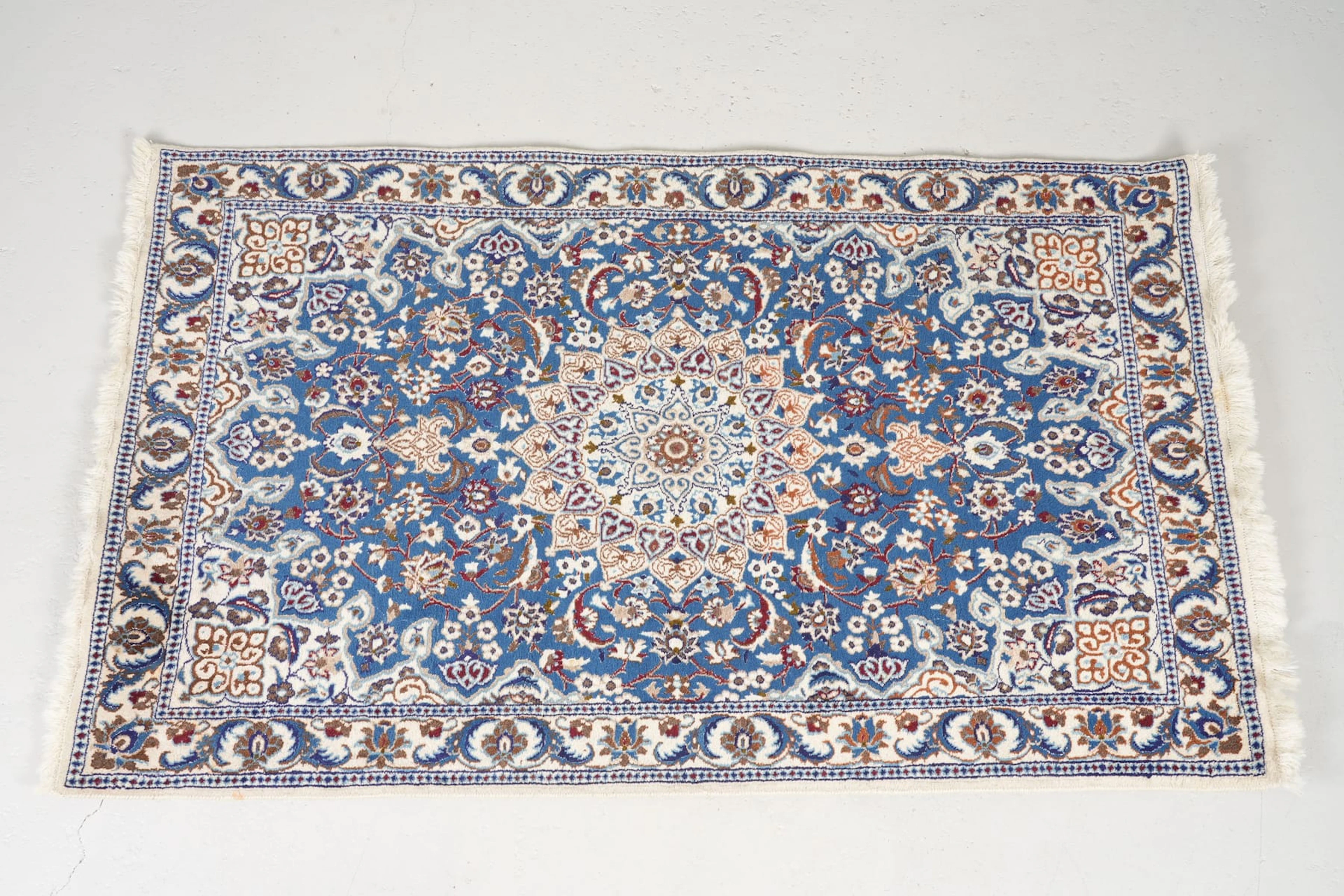 MATTA, Nain, Iran, 197x118