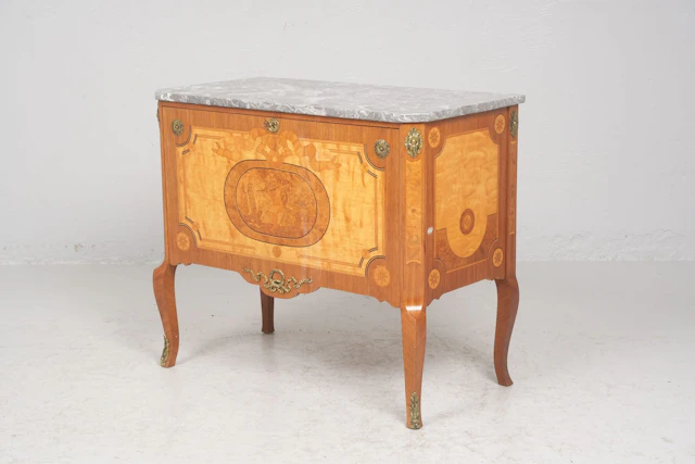 SCHATULL, gustaviansk stil med intarsiadekor, 1900-tal