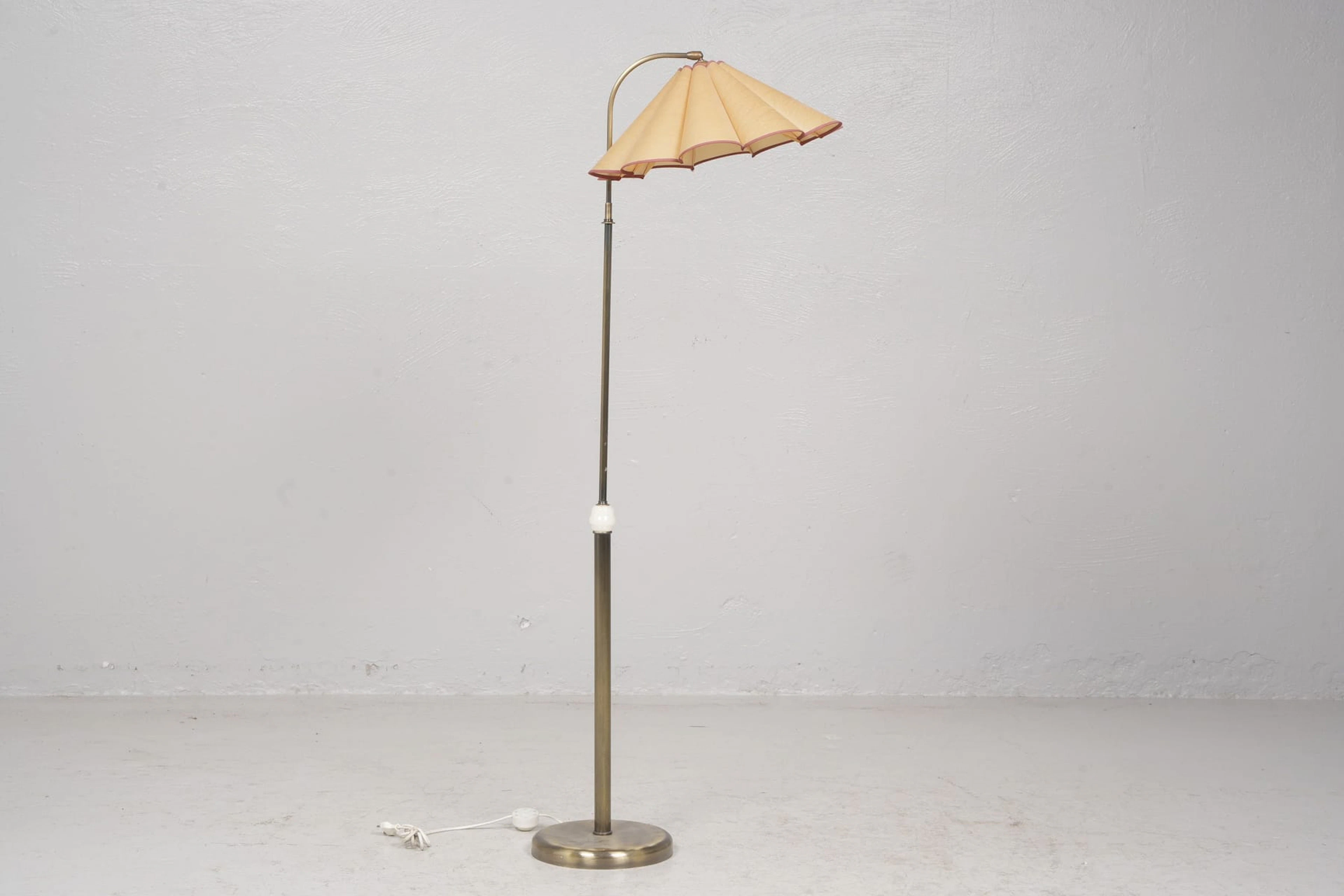 GOLVLAMPA, B-831, Bergo, 2000-tal