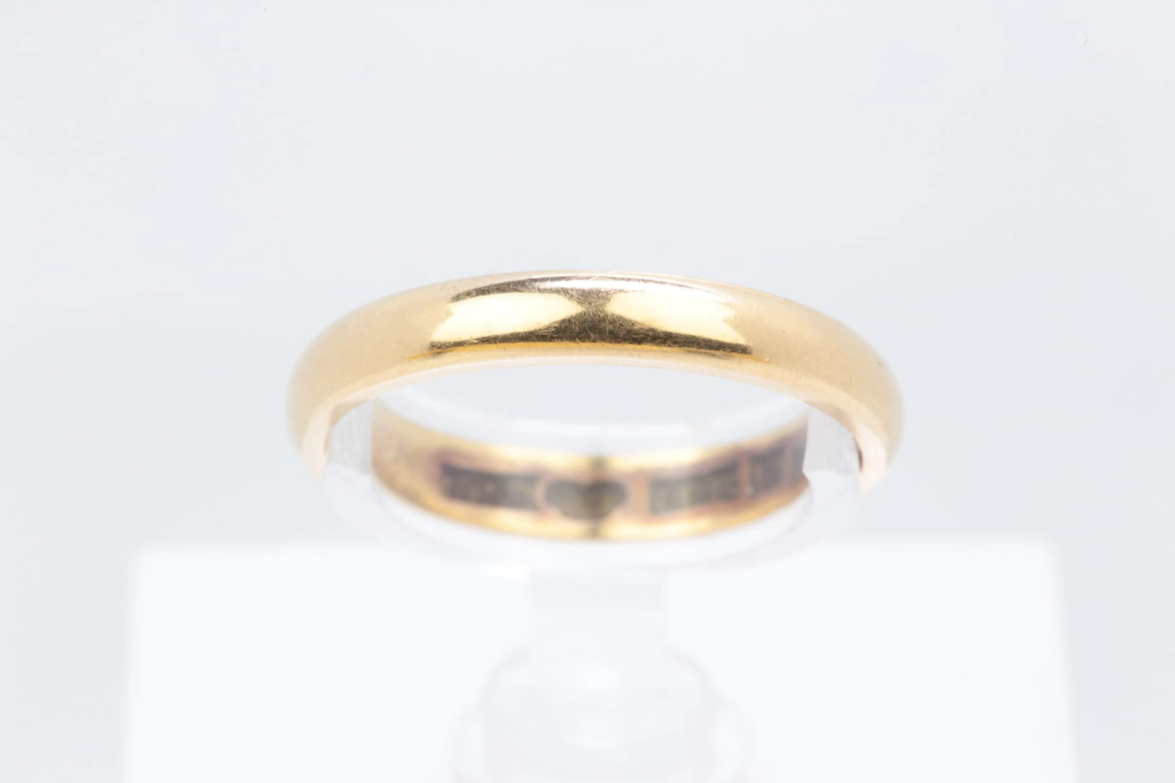 RING, slät, guld, 18 k, ca 2,67 g