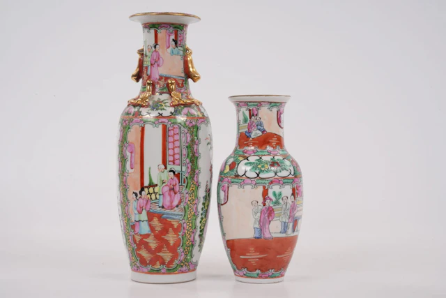 VASER, 2 st, porslin, Kina, 1900-tal