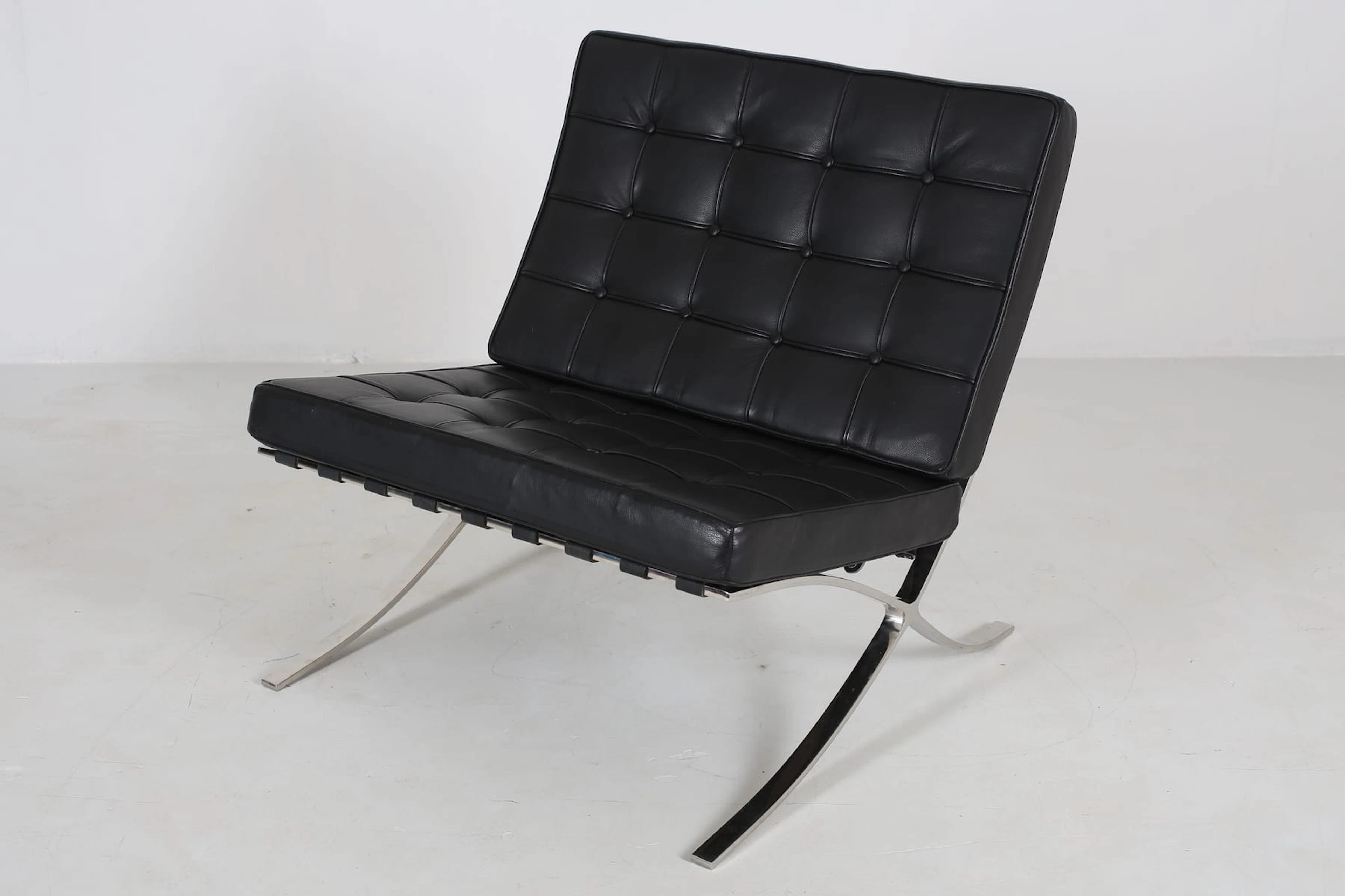 FÅTÖLJ, replika efter Ludwig Mies van der Rohe, 1980/1990-tal