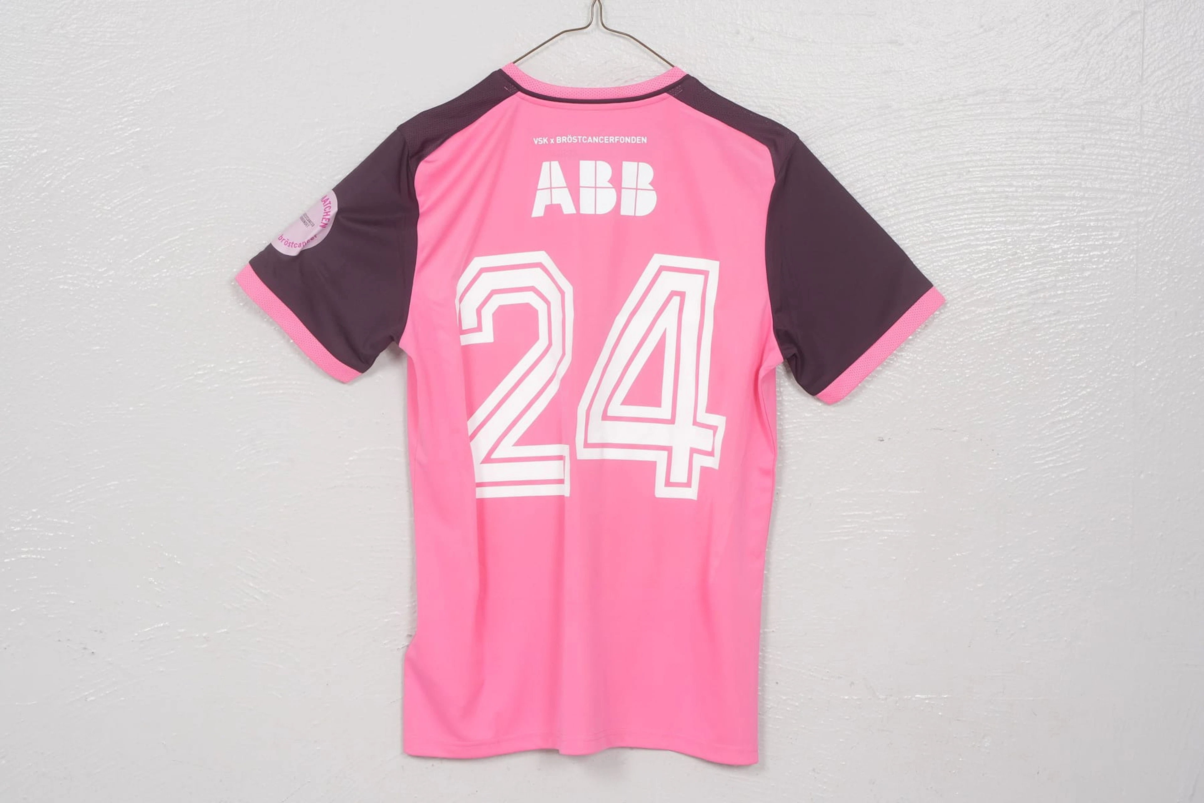MAJA ERIKSSON, matchtröja, (M), "Rosa matchen", VSK Fotboll, 2026