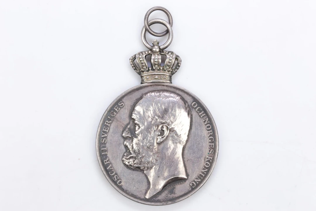 MEDALJ, silver, Oscar II, "För långvarig trogen tjenst", ca 39,74 g