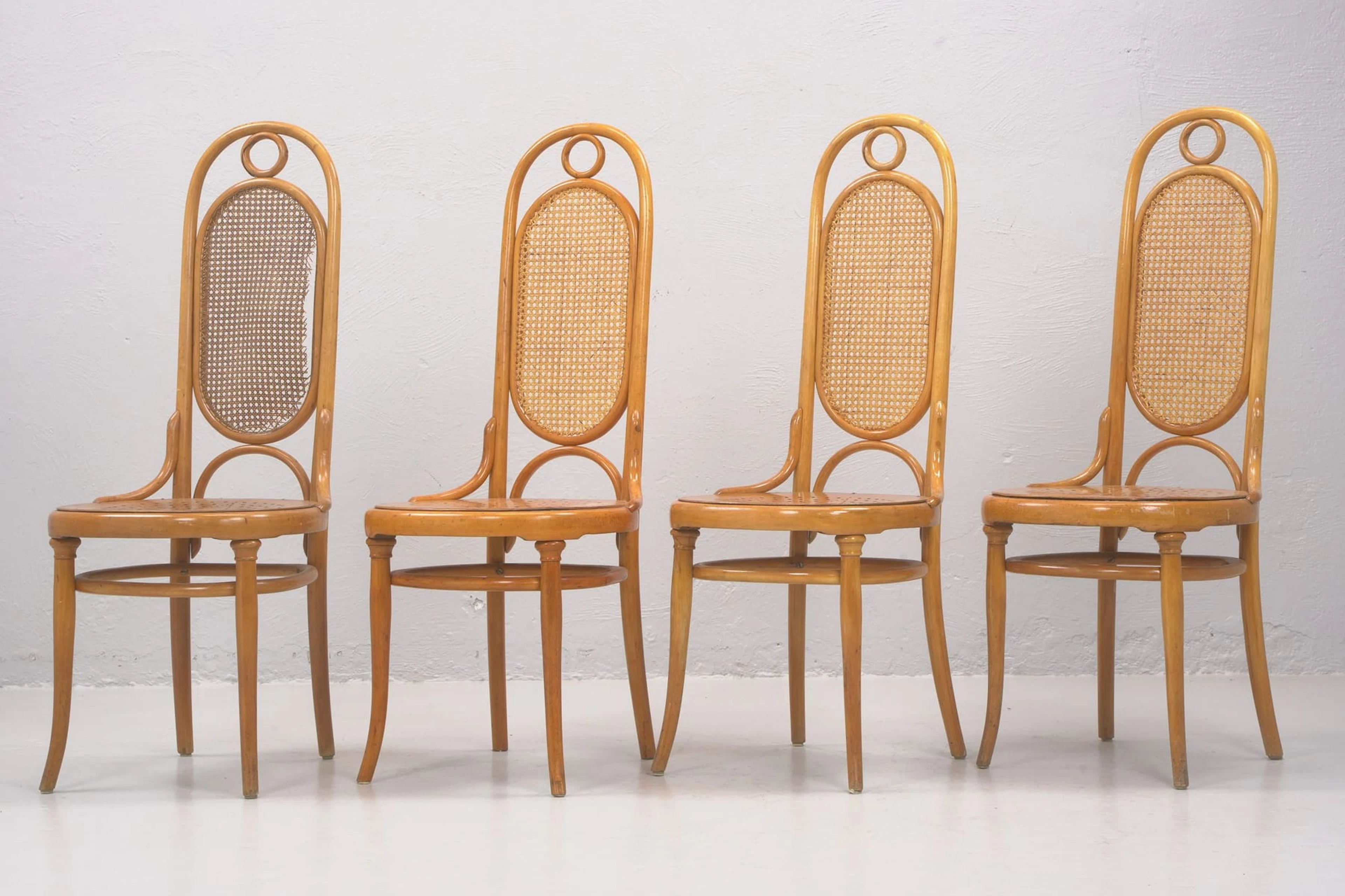 STOLAR, 4 st, böjträ samt rotting, Thonet, Österrike