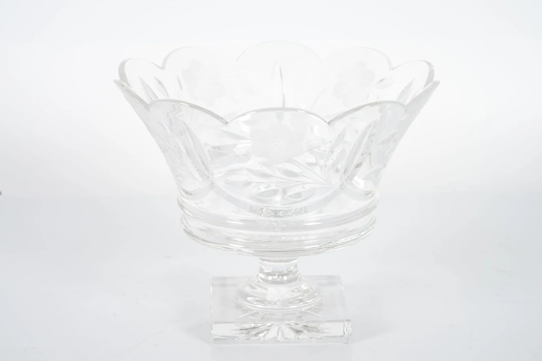 SKÅL på fot, glas, slipad dekor, 1900-tal