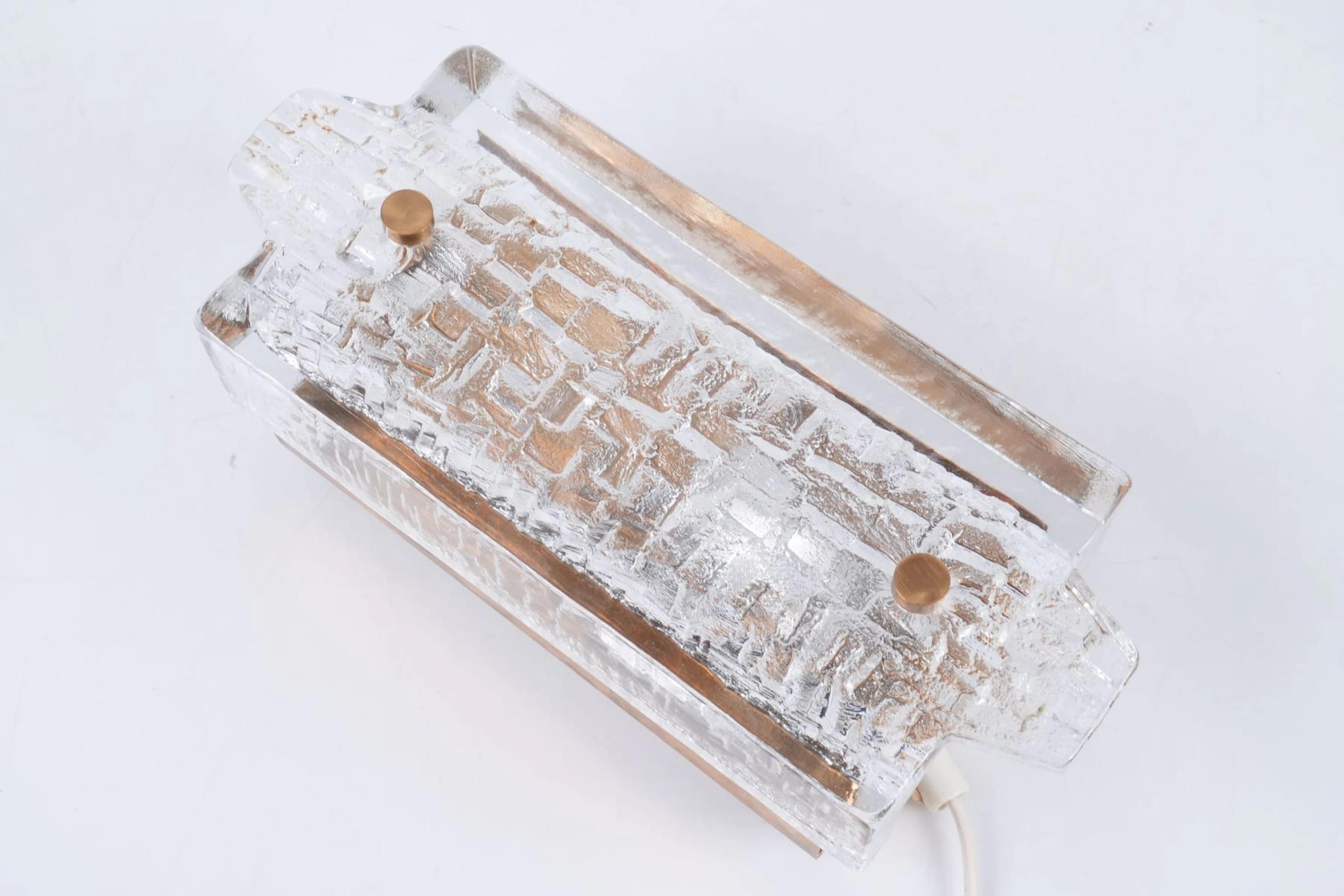 VÄGGLAMPA, glas, mässing, sannolikt Carl Fagerlund, Orrefors