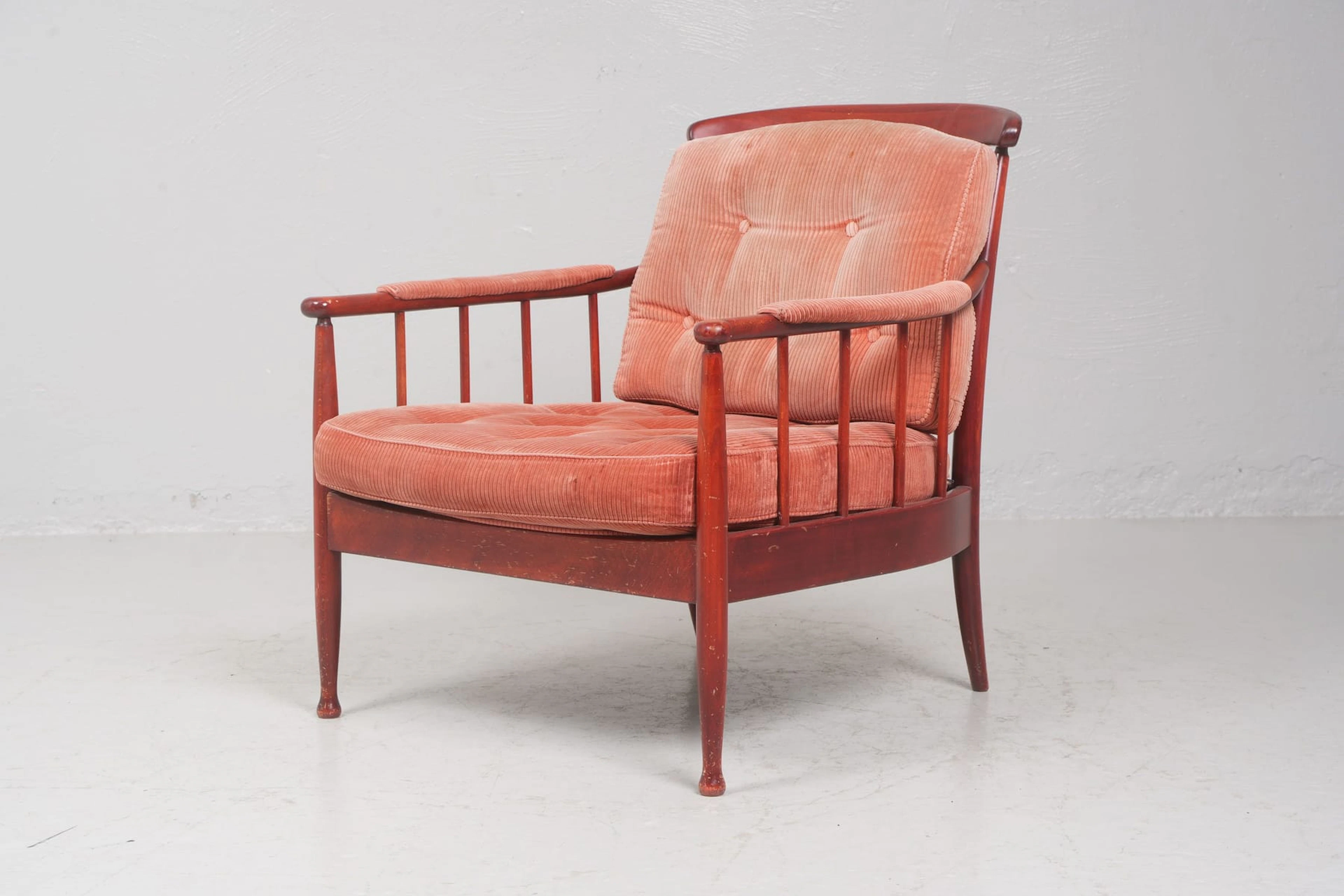 KERSTIN HÖRLIN-HOLMQUIST (1925-1997), fåtöljer, "Skrindan", OPE-möbler