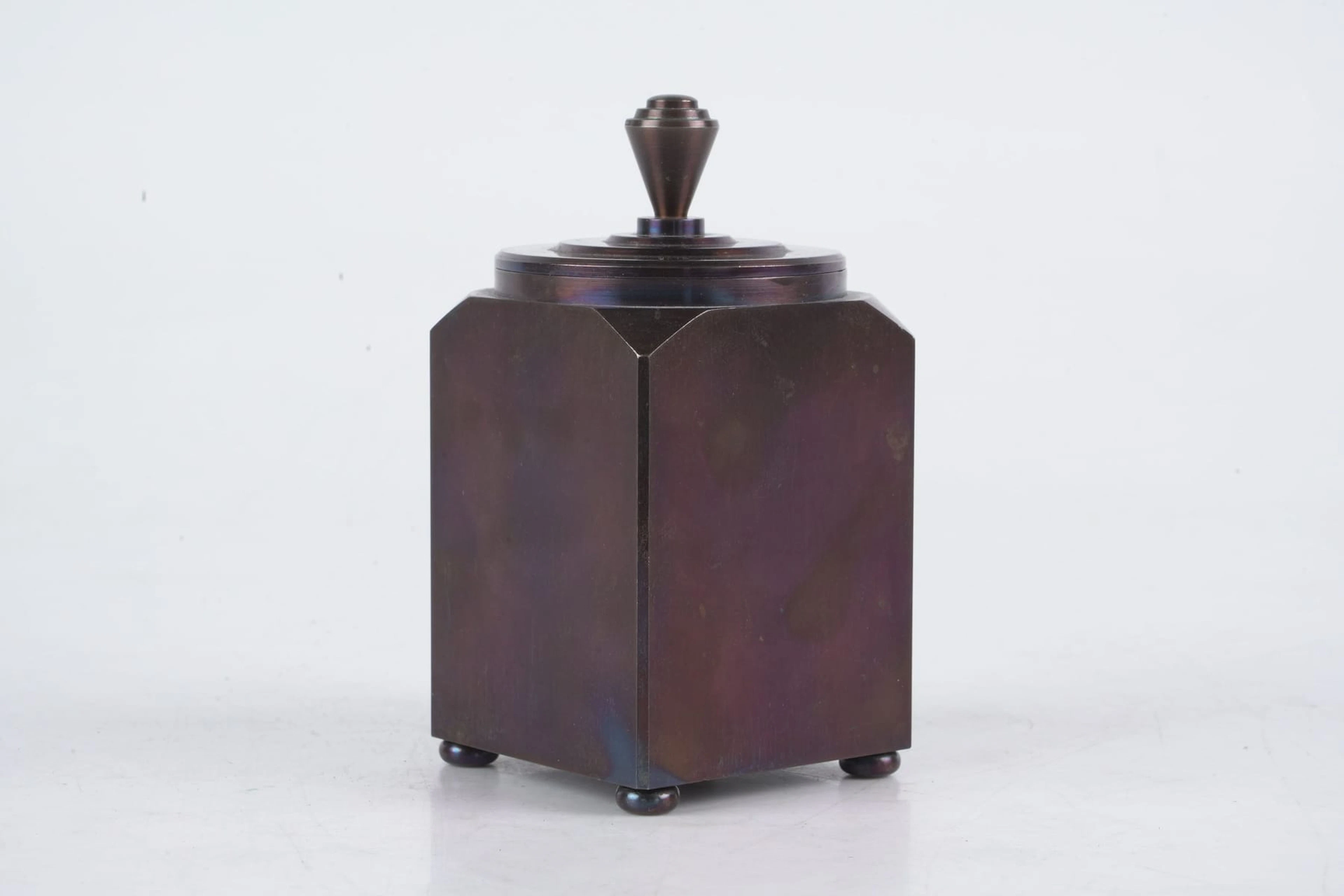 TOBAKSBURK, med lock, blånerat stål, Art déco, 1900-talets förra hälft