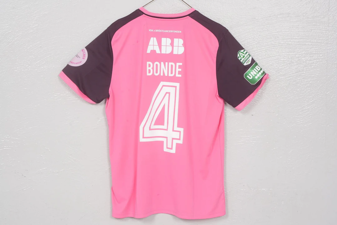 PHILIP BONDE, matchtröja (L), "Rosa matchen", VSK Fotboll, 2026