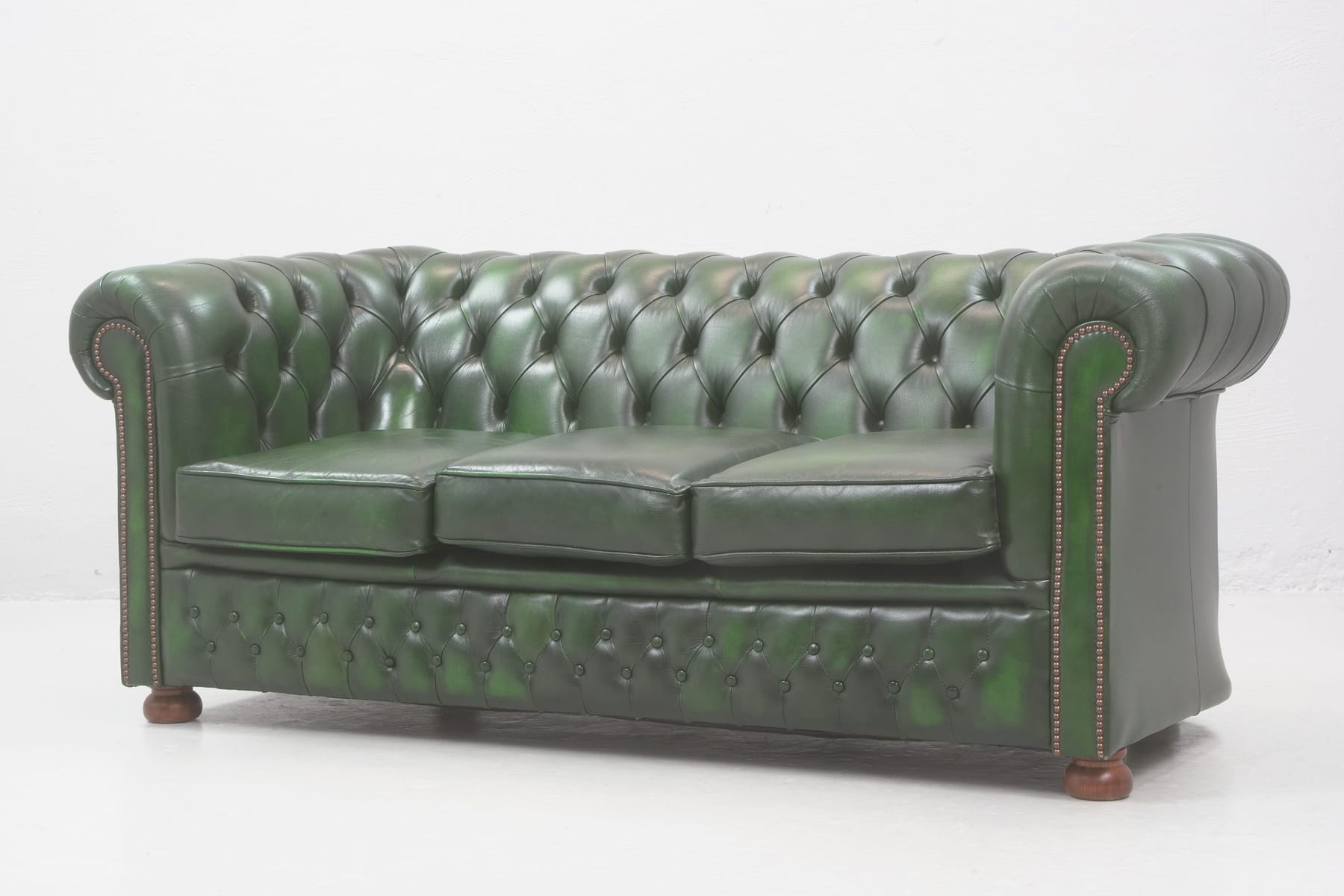 TRESITSSOFFA, skinn, Chesterfield, Winchester Furniture, England