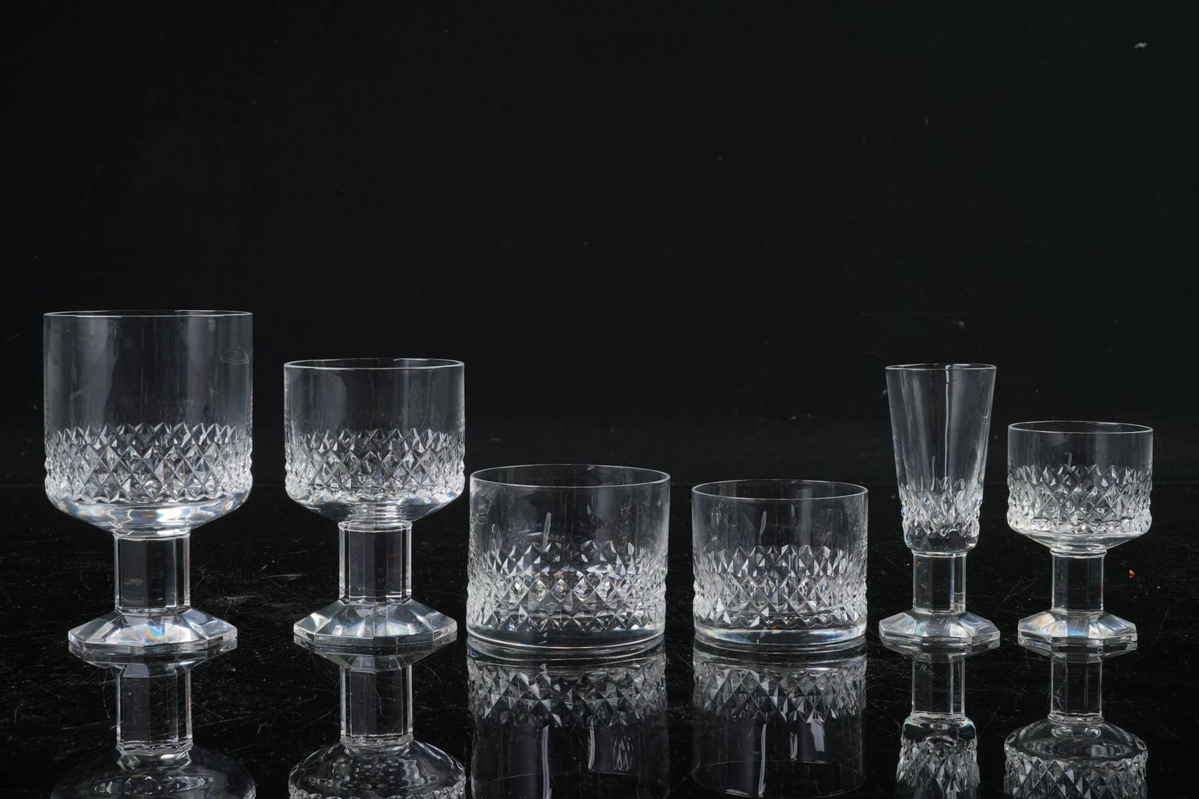 NILS LANDBERG (1907-1991), del av glasservis, 29 delar, "Gustav II