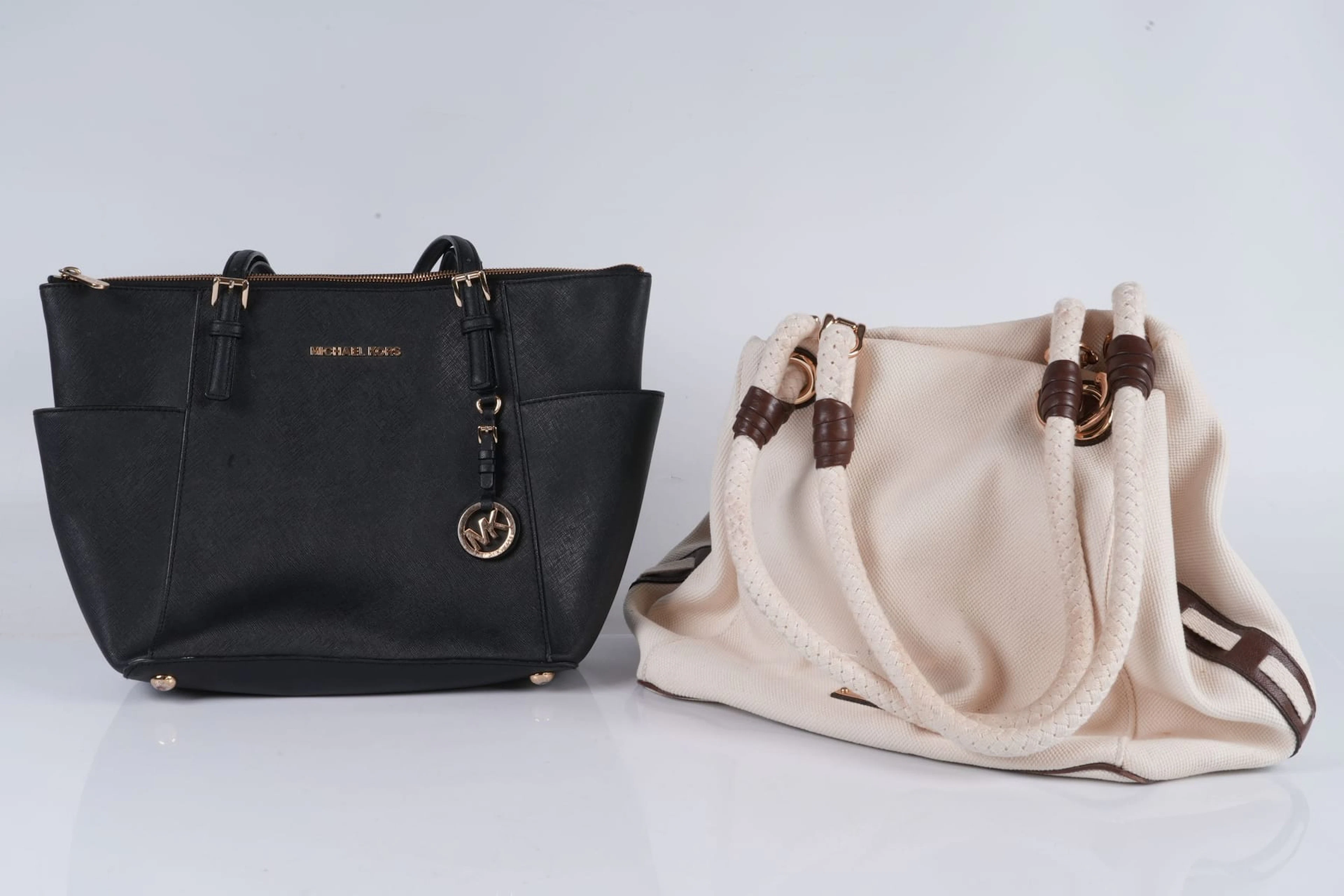 MICHAEL KORS, väskor, 2 st, läder samt tyg