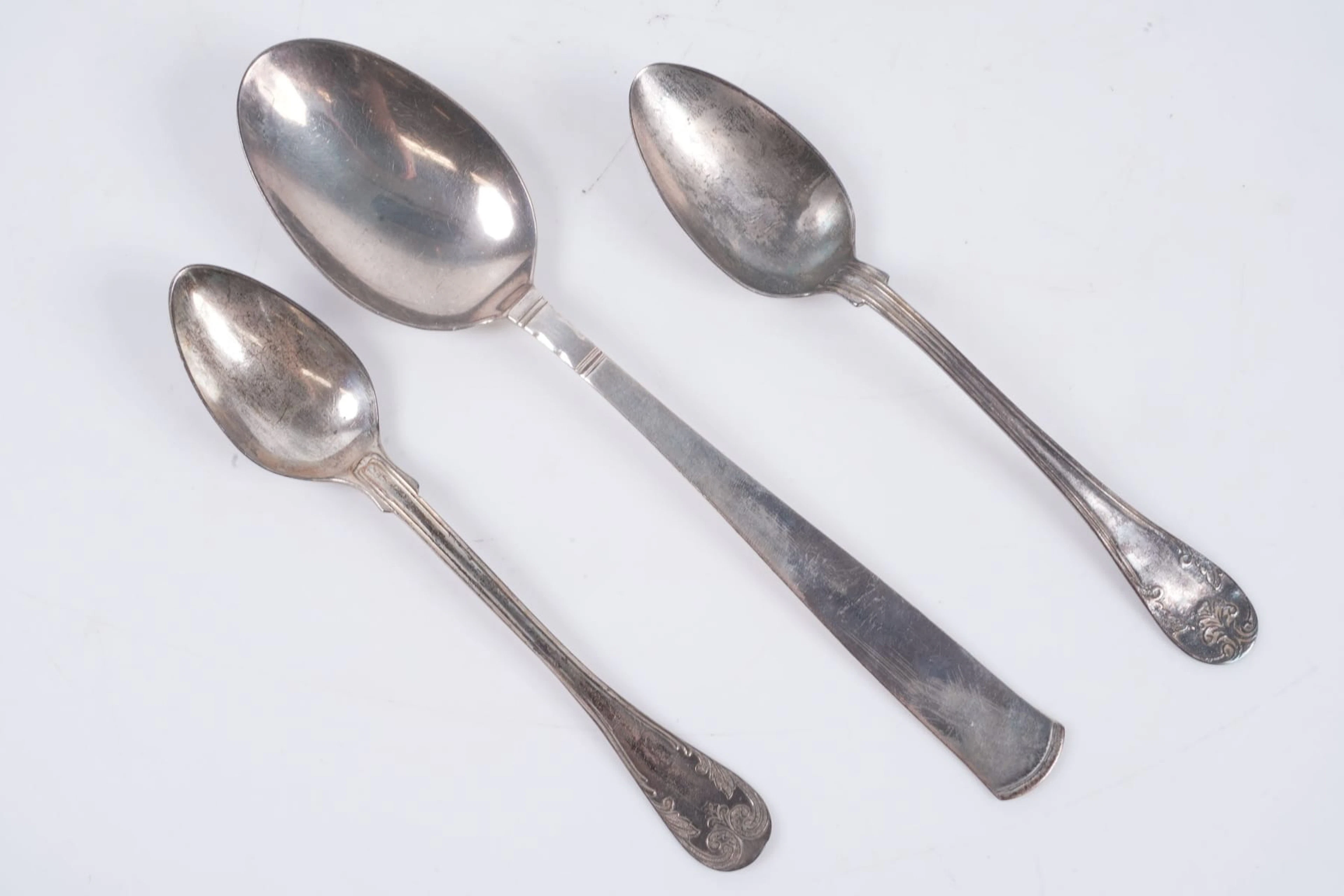 SKEDAR, 3 st, silver, "Gammal fransk" resp. "Rosenholm", ca 61,30