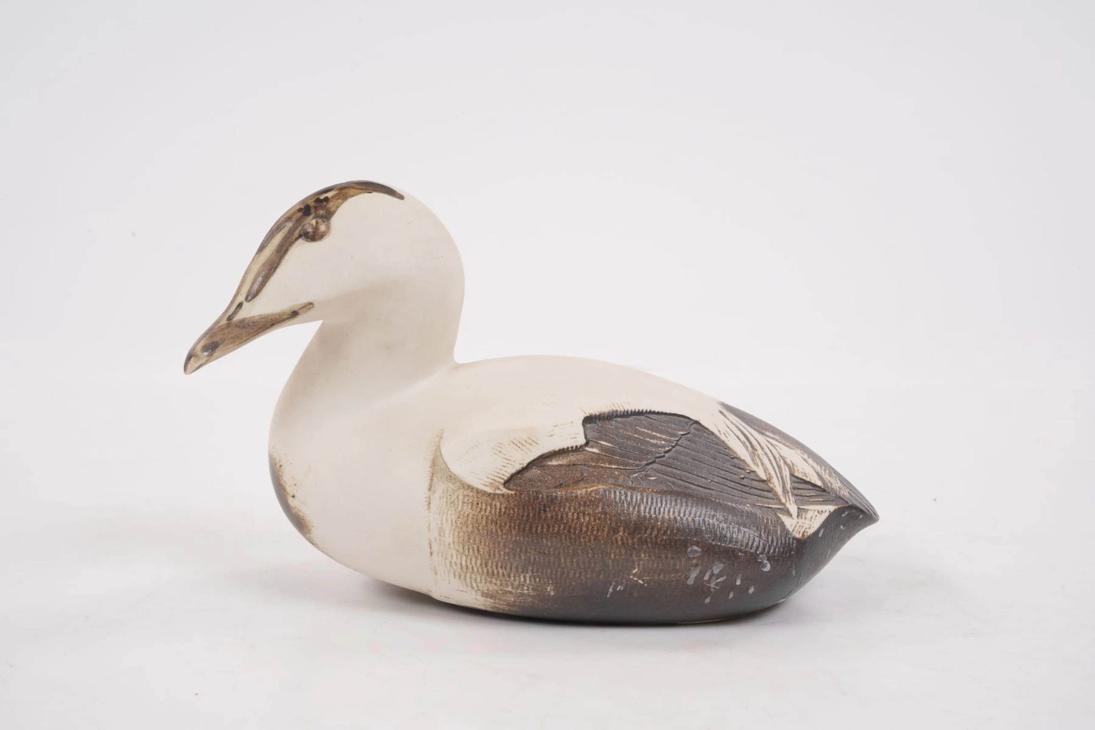 PAUL HOFF (1945), figurin, ejder, Gustavsverg