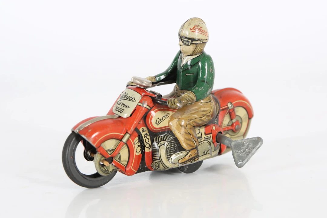 LEKSAKSMOTORCYKEL, plåt, "Curvo 1000", Schuco, US zone, Tyskland