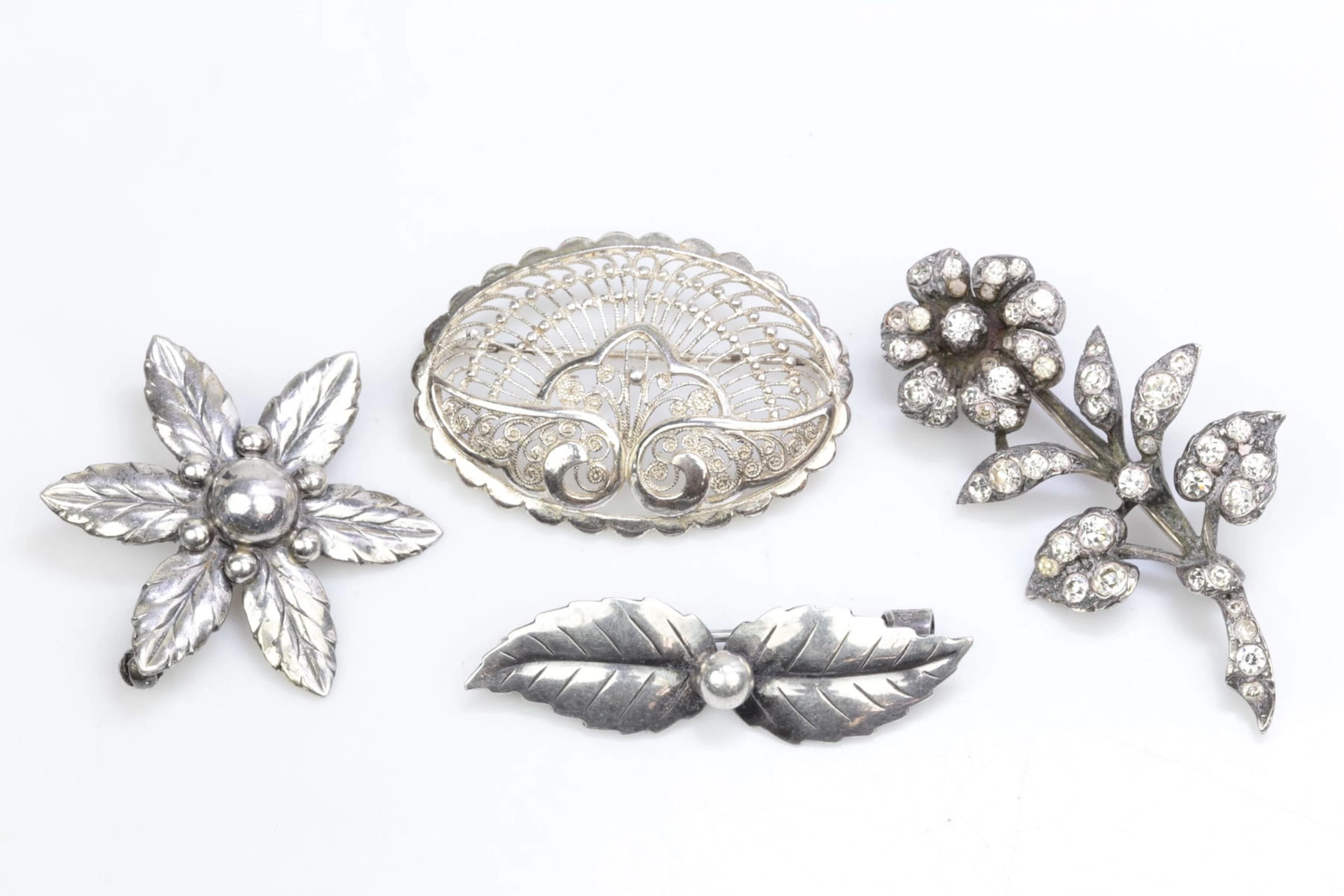 BROSCHER, 4 st, silver, bl.a. Asa-Silver Tage Linde, Falkenberg, 1953