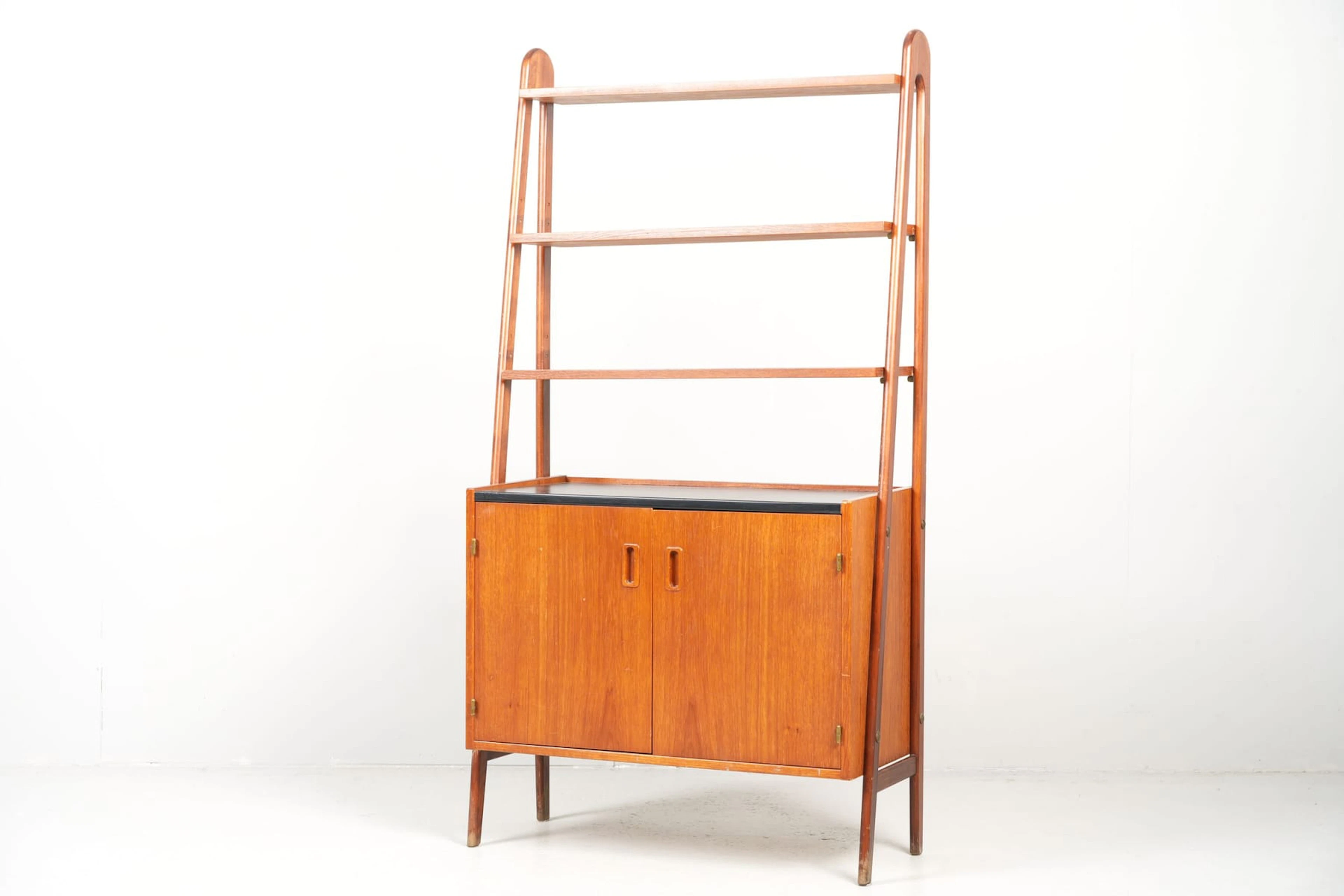 BOKHYLLA, med UNDERSKÅP, teak, 1960-tal