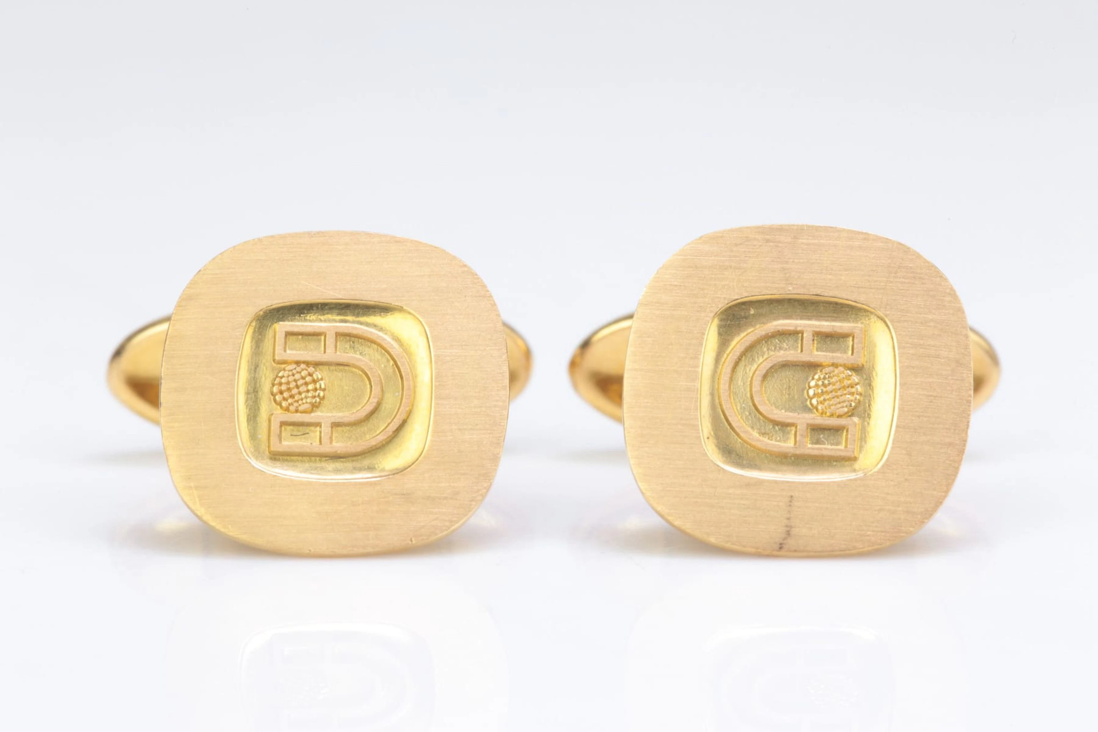 MANSCHETTKNAPPAR, ett par, guld, 18 k, ca 18,01 g, Sporrong, 1967