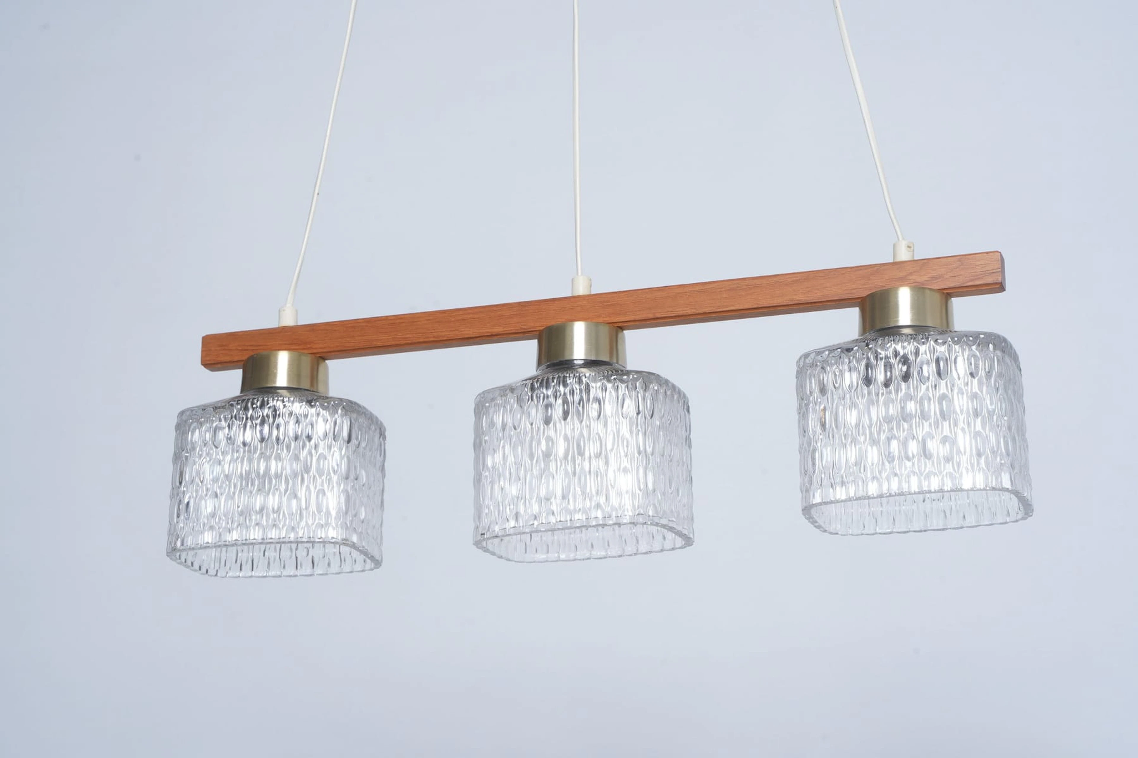 TAKLAMPA, med glaskupor & teak, 1900-talets mitt, Tjeckoslovakien
