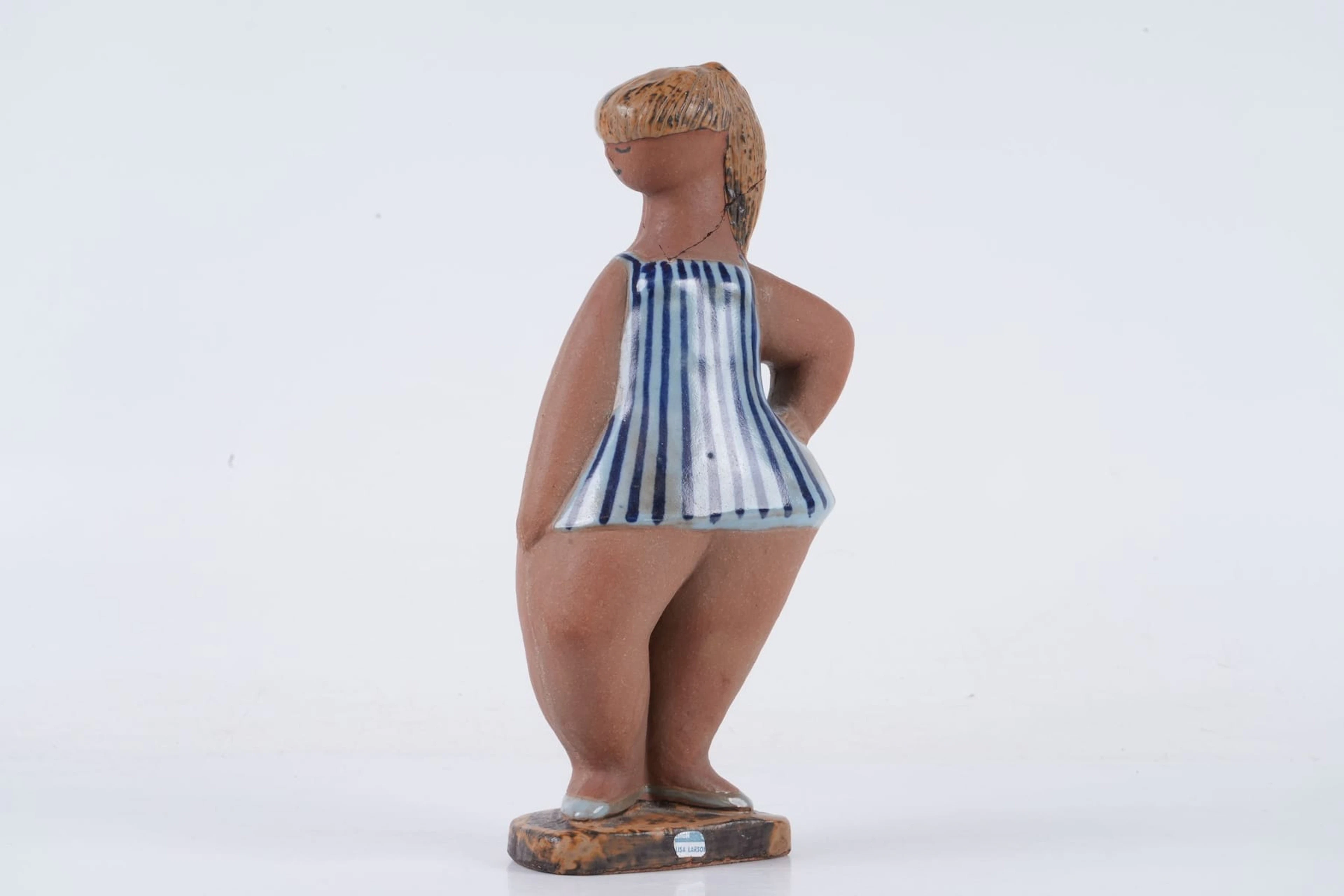 LISA LARSON (1931-2024), figurin, defekt, "Dora", ur serien ABC-flickor