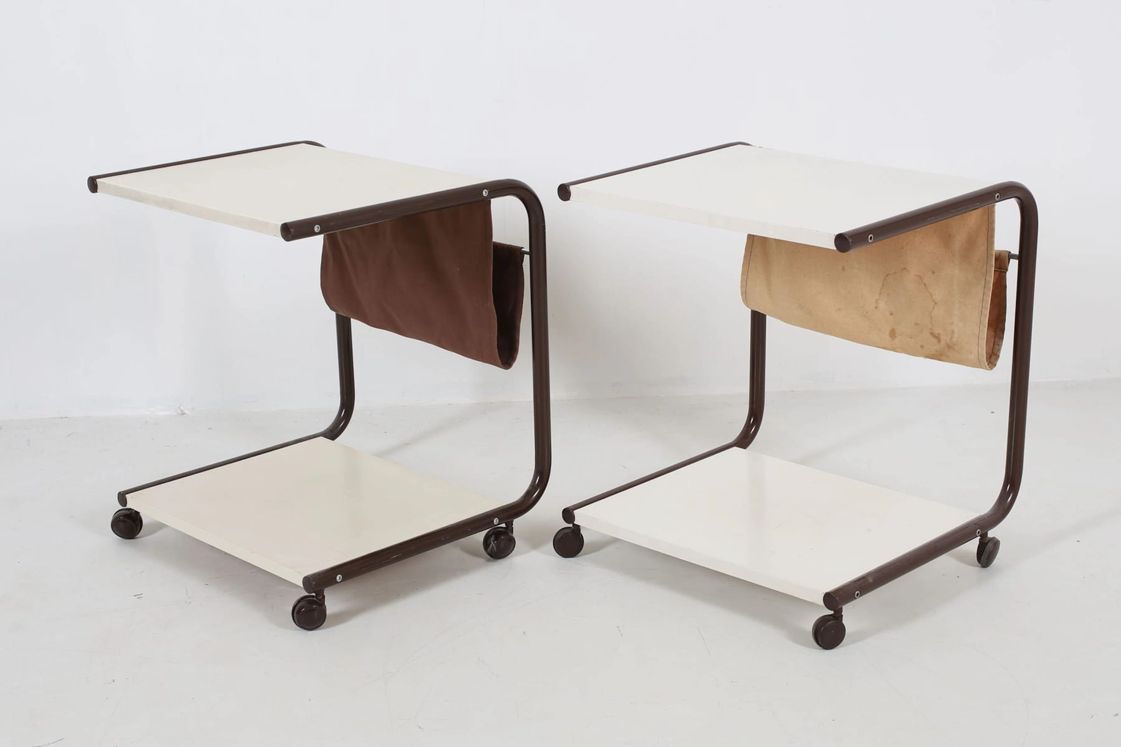 TOMAS JELINEK (1935-2009), sängbord / sidobord, ett par, "Strajk"