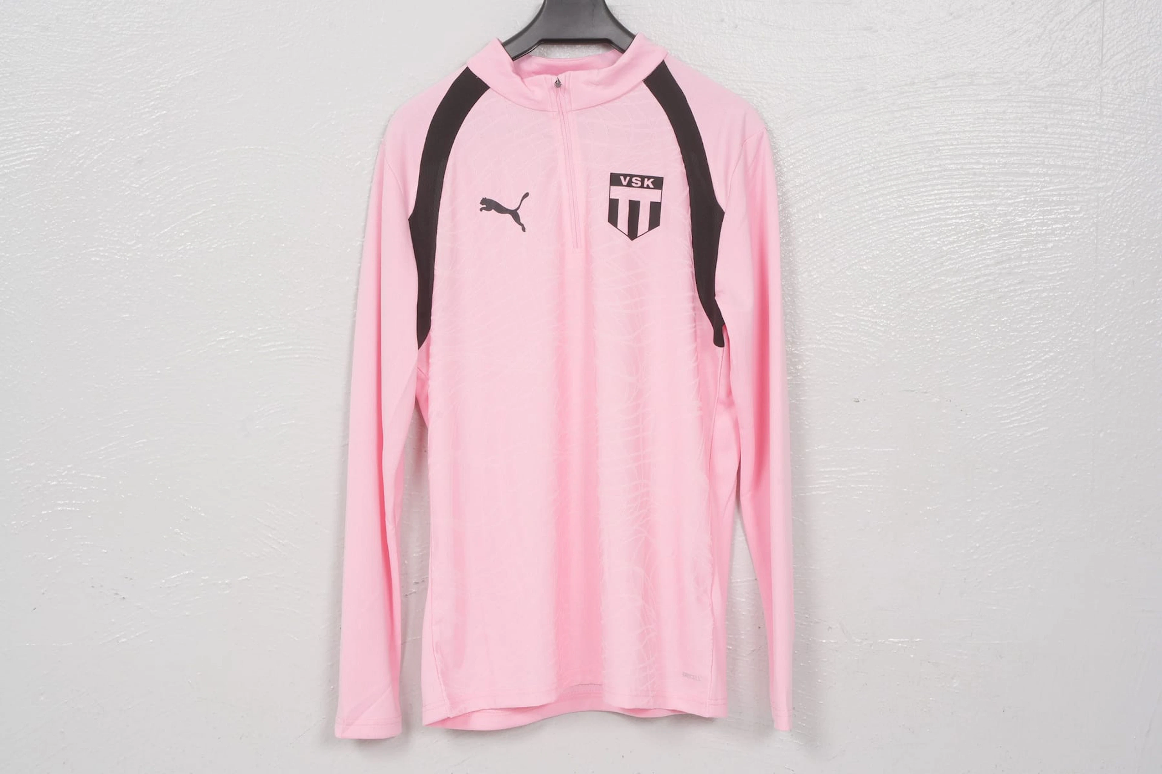 WALK-IN TRÖJA (M), Puma, "Rosa matchen", VSK Fotboll, 2026