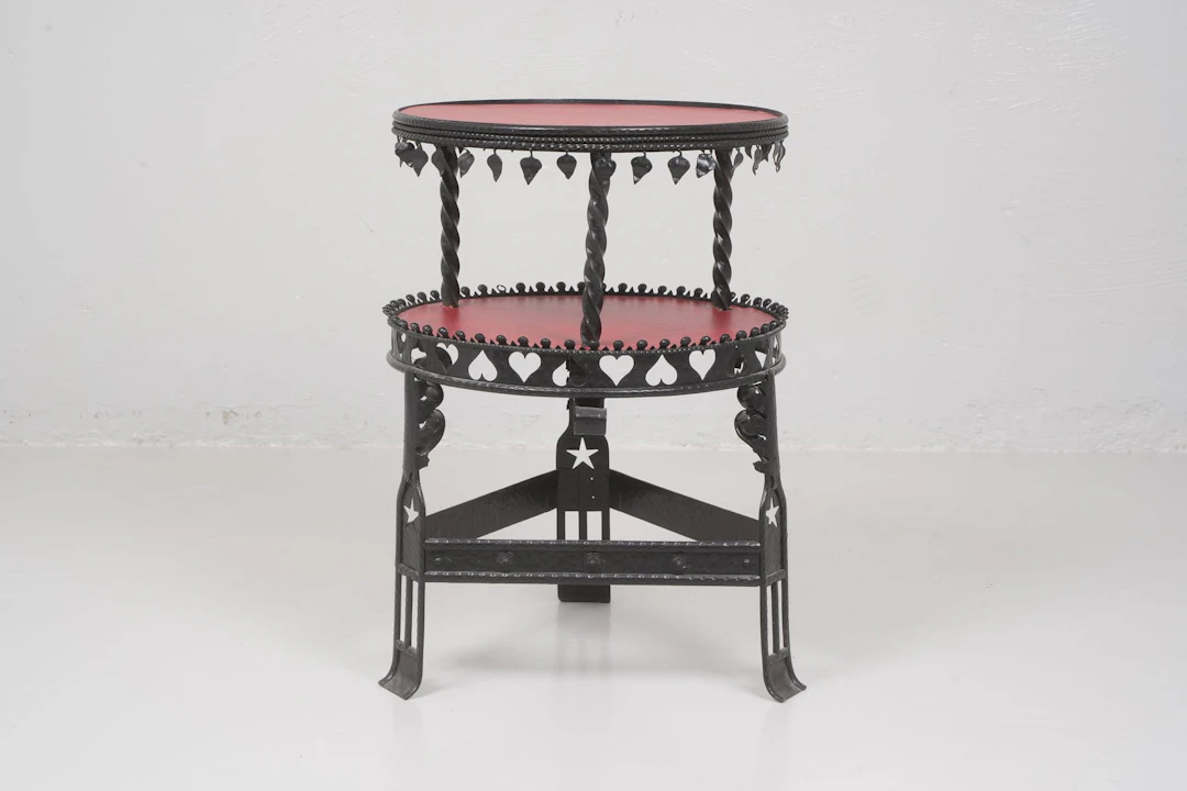 BORD, smide, 1900-tal