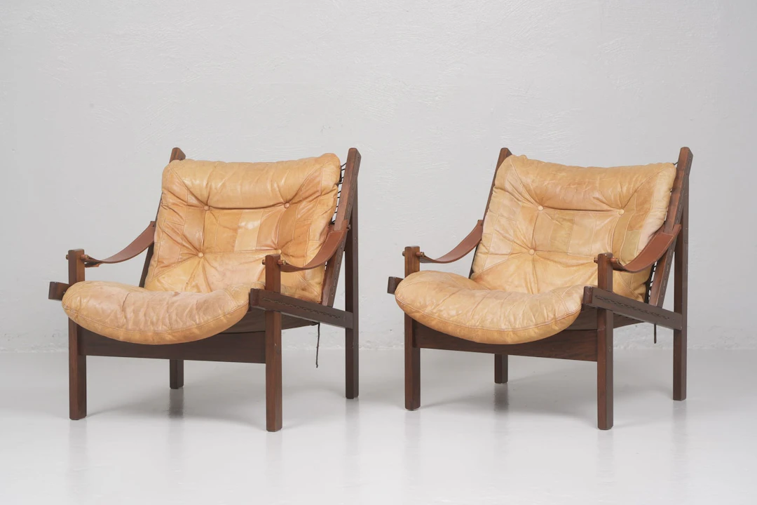 TORBJØRN AFDAL (NORGE, 1917-1999), fåtöljer, ett par, mahogny, "Hunter"