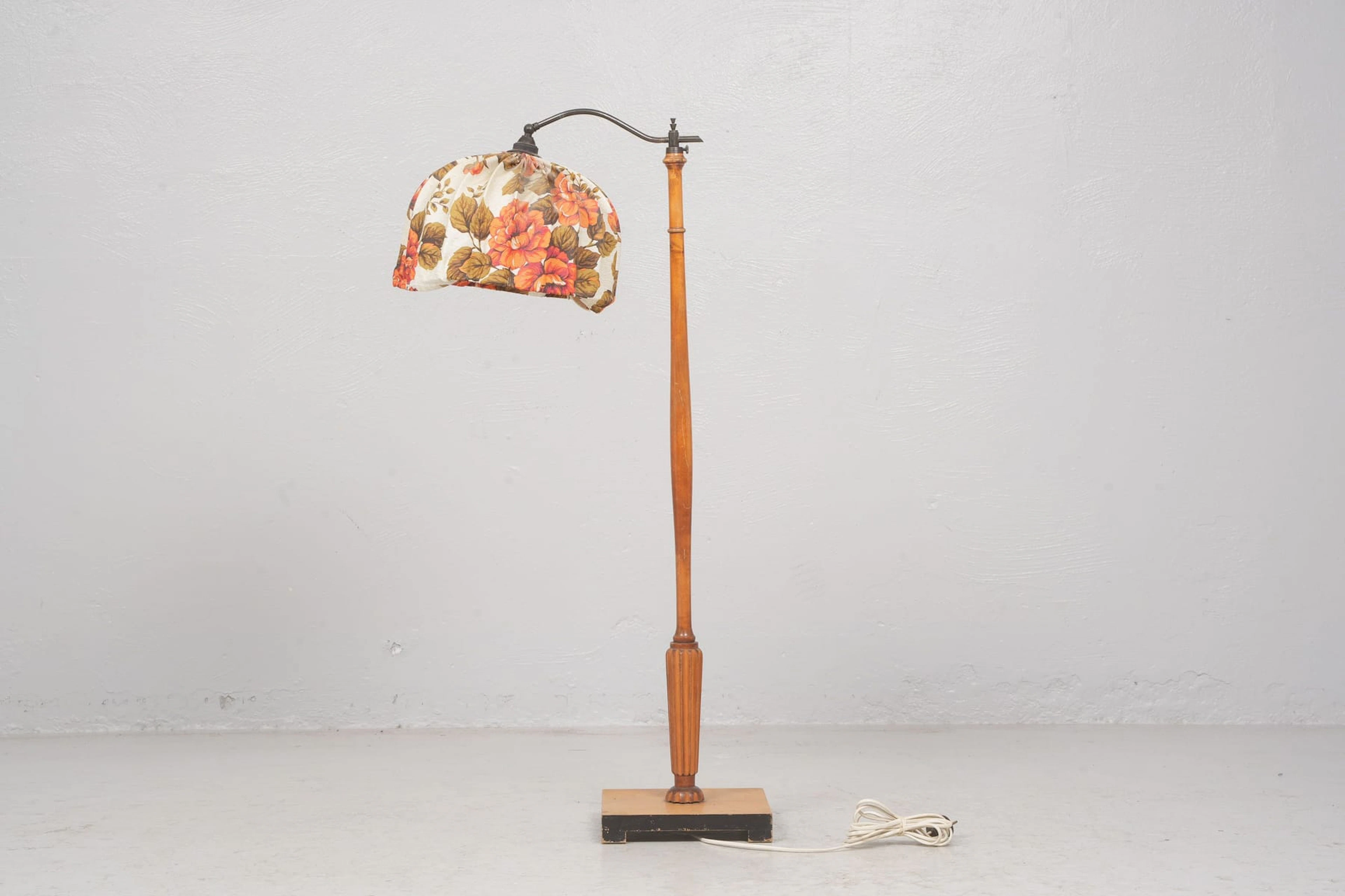 GOLVLAMPA, björk, 1930/40-tal