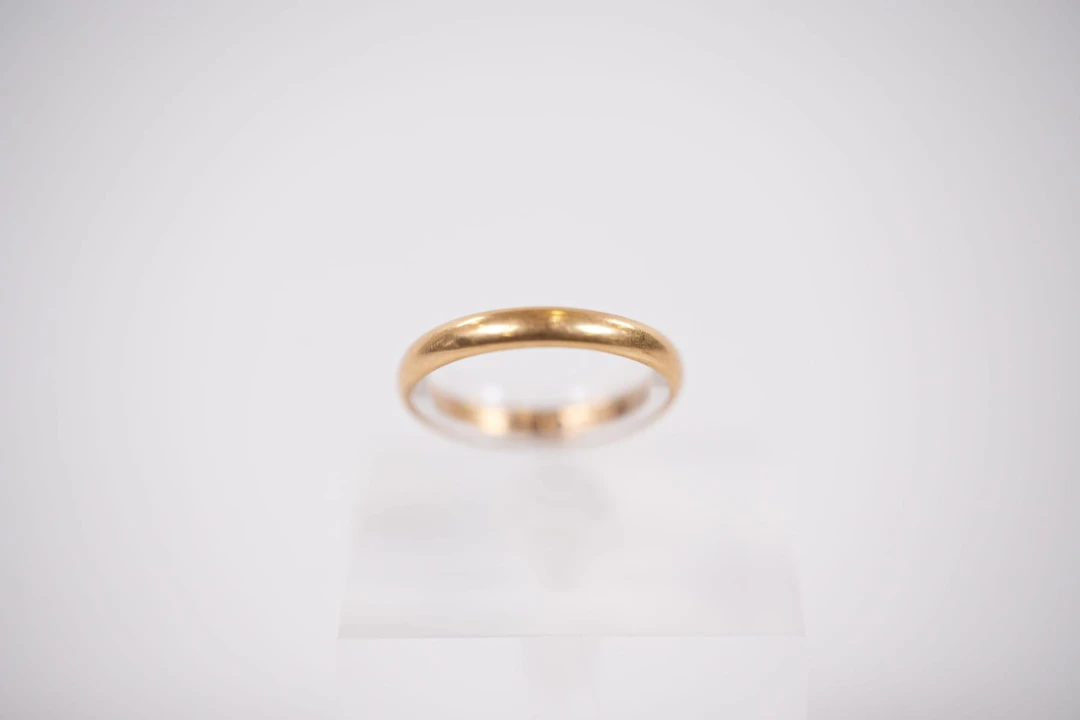 RING, slät, guld, 18 k, ca 4,18 g